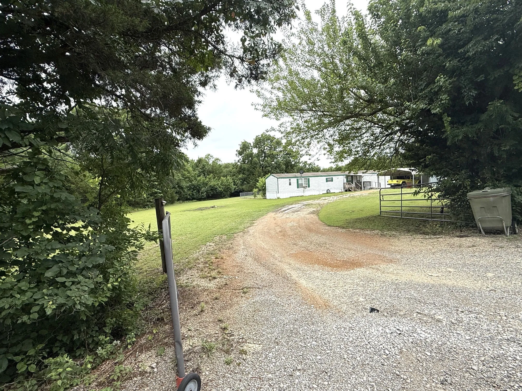 Mobile Home For Sale in Grayson County , 1140 One Mile Lane, Bells, Texas 75414, 3 Bedroom, 2 Bathroom, Garage spaces, 1,216 Sqft, built in 2008, mls#21301889, Real Estate Agent in Bells, Homes For Sale in Grayson county, Homes For Sale in Bells, Realtor in Bells Texas, Real Estate Brokerage Independent Realty Texas, Luminita Cordes Realtor