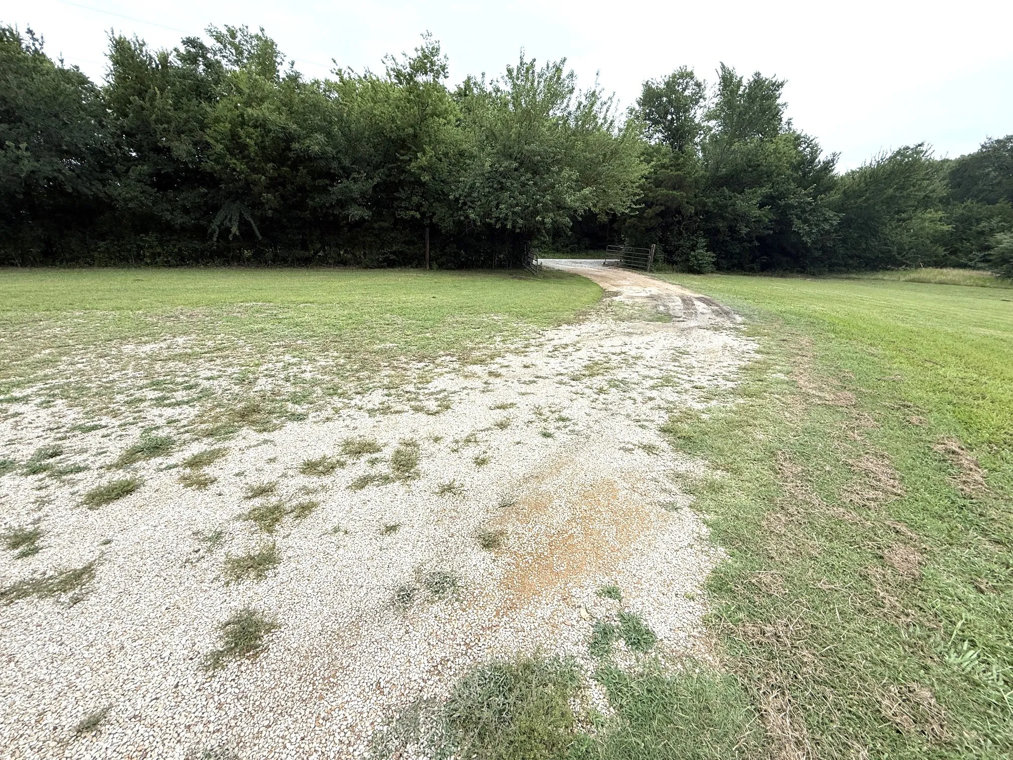 Mobile Home For Sale in Grayson County , 1140 One Mile Lane, Bells, Texas 75414, 3 Bedroom, 2 Bathroom, Garage spaces, 1,216 Sqft, built in 2008, mls#21301889, Real Estate Agent in Bells, Homes For Sale in Grayson county, Homes For Sale in Bells, Realtor in Bells Texas, Real Estate Brokerage Independent Realty Texas, Luminita Cordes Realtor