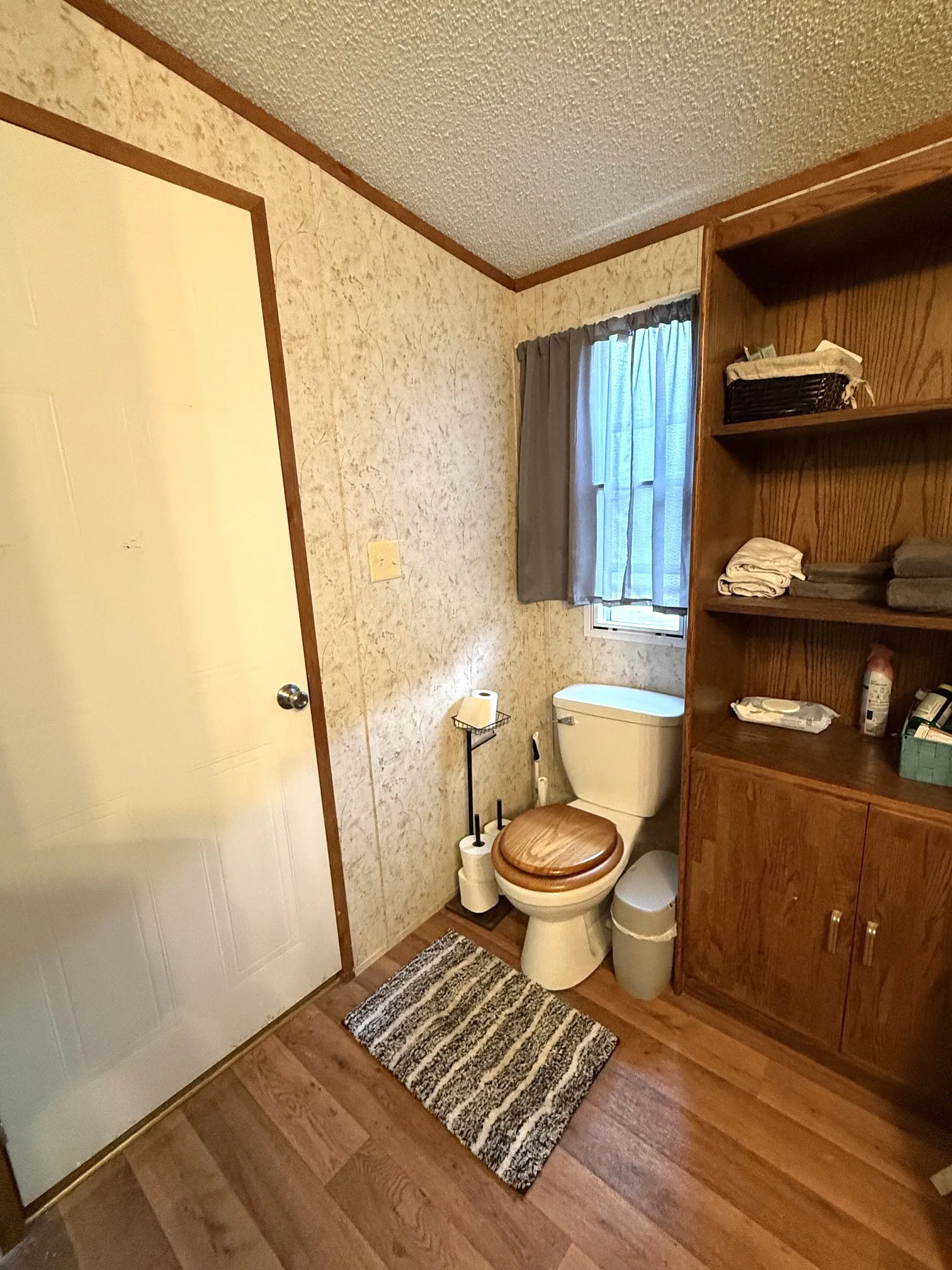 Mobile Home For Sale in Grayson County , 1140 One Mile Lane, Bells, Texas 75414, 3 Bedroom, 2 Bathroom, Garage spaces, 1,216 Sqft, built in 2008, mls#21301889, Real Estate Agent in Bells, Homes For Sale in Grayson county, Homes For Sale in Bells, Realtor in Bells Texas, Real Estate Brokerage Independent Realty Texas, Luminita Cordes Realtor