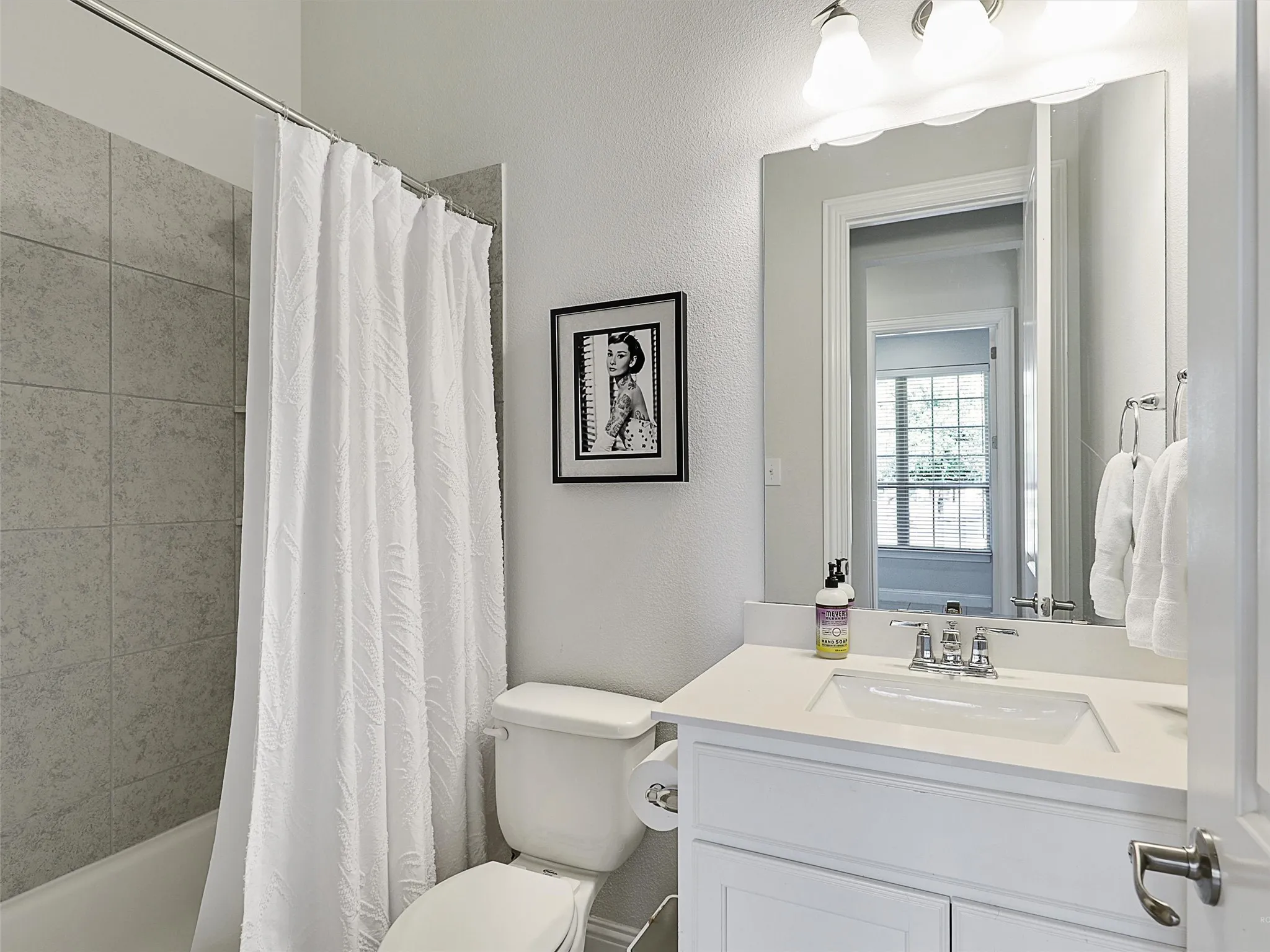 Single Family Residence For Rent in Collin County , 1820 Amazon Drive, Plano, Texas 75075, 6 Bedroom, 4 Bathroom, 3 Garage spaces, 4,030 Sqft, built in 2019, mls#21301590, Real Estate Agent in Plano, Homes For Rent in Collin county, Homes For Rent in Plano, Realtor in Plano Texas, Real Estate Brokerage Independent Realty Texas, Luminita Cordes Realtor