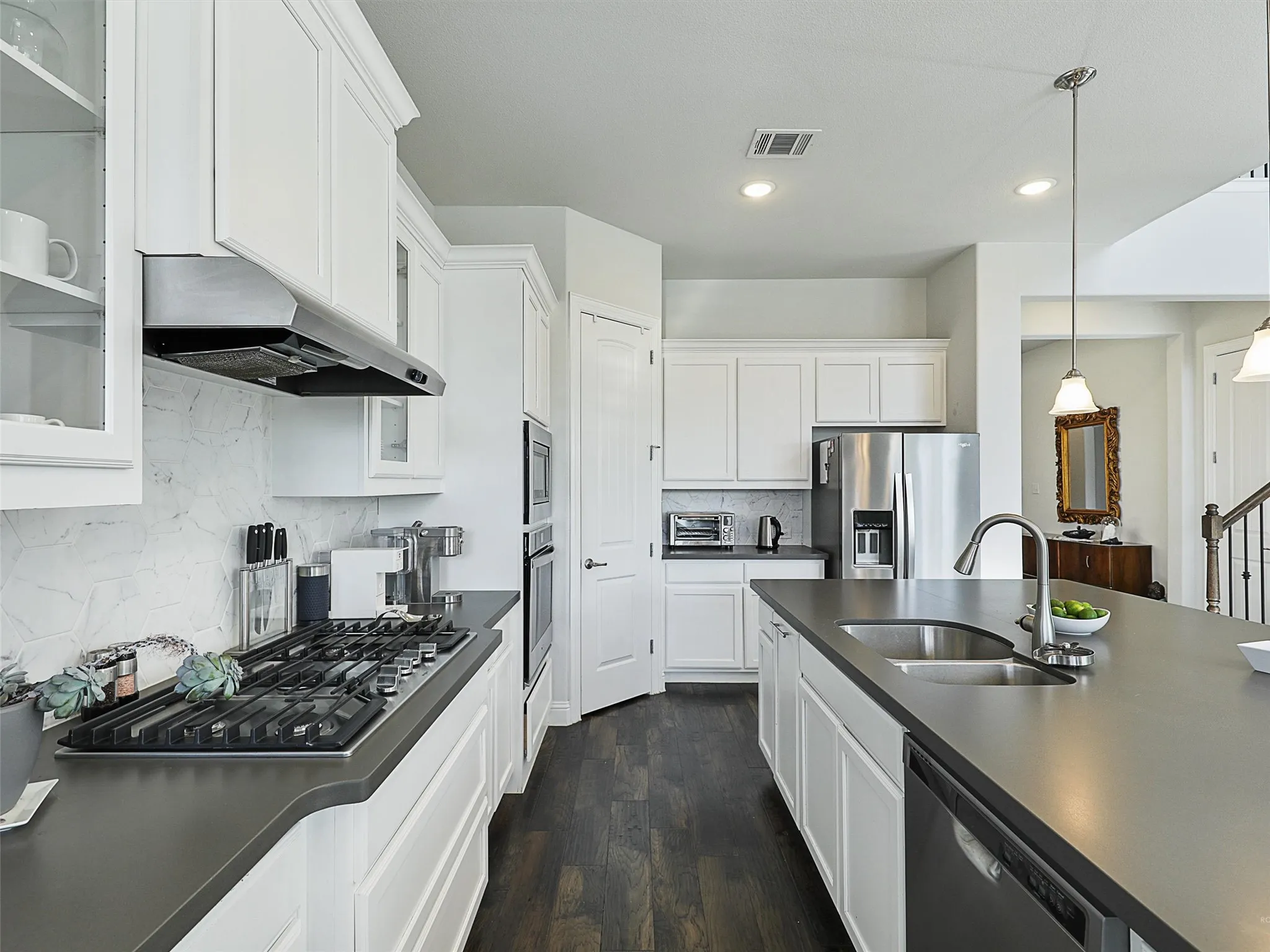 Single Family Residence For Rent in Collin County , 1820 Amazon Drive, Plano, Texas 75075, 6 Bedroom, 4 Bathroom, 3 Garage spaces, 4,030 Sqft, built in 2019, mls#21301590, Real Estate Agent in Plano, Homes For Rent in Collin county, Homes For Rent in Plano, Realtor in Plano Texas, Real Estate Brokerage Independent Realty Texas, Luminita Cordes Realtor