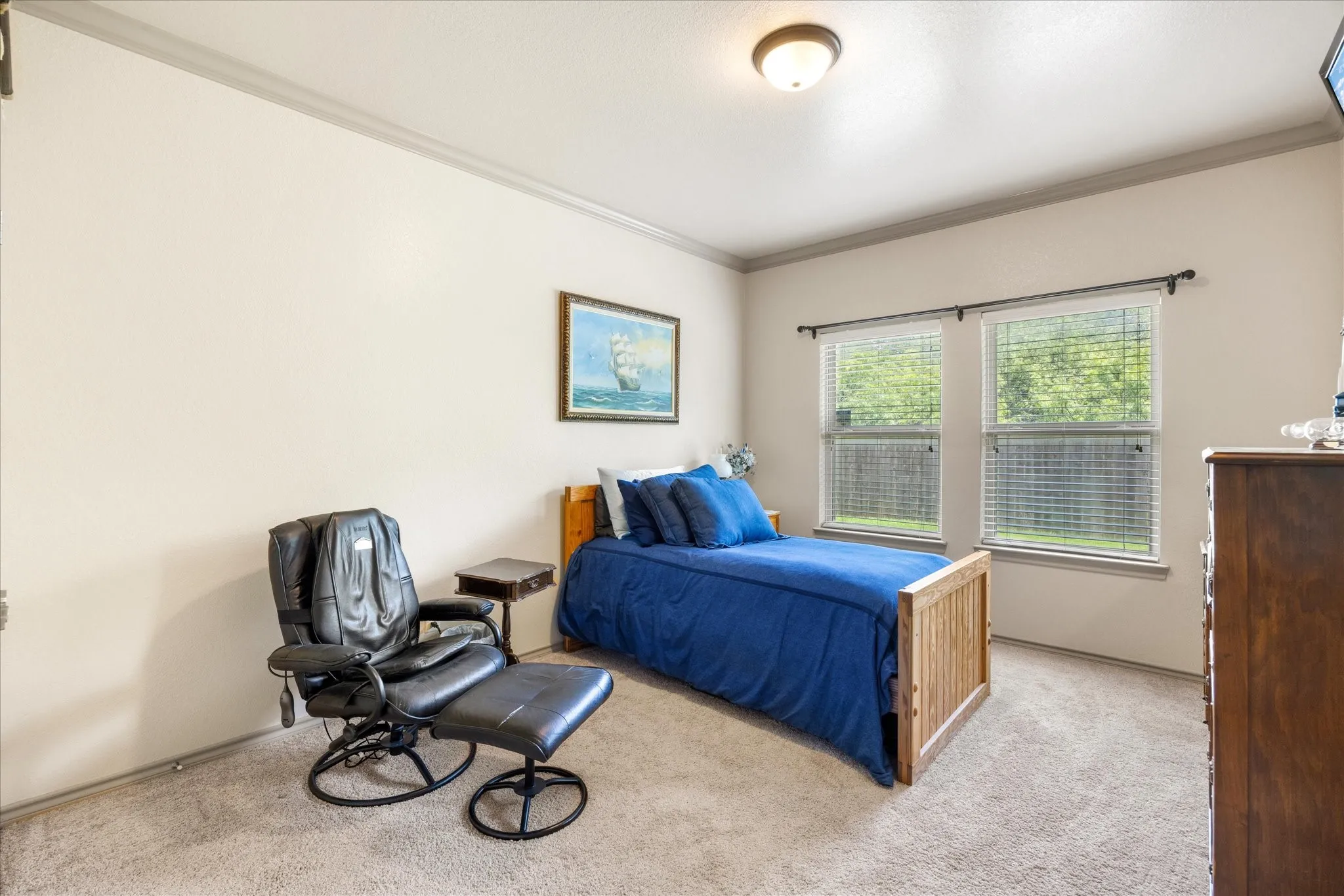 Single Family Residence For Sale in Johnson County , 340 Canadian Lane, Burleson, Texas 76028, 5 Bedroom, 3 Bathroom, 3 Garage spaces, 2,586 Sqft, built in 2014, mls#21294762, Real Estate Agent in Burleson, Homes For Sale in Johnson county, Homes For Sale in Burleson, Realtor in Burleson Texas, Real Estate Brokerage Independent Realty Texas, Luminita Cordes Realtor