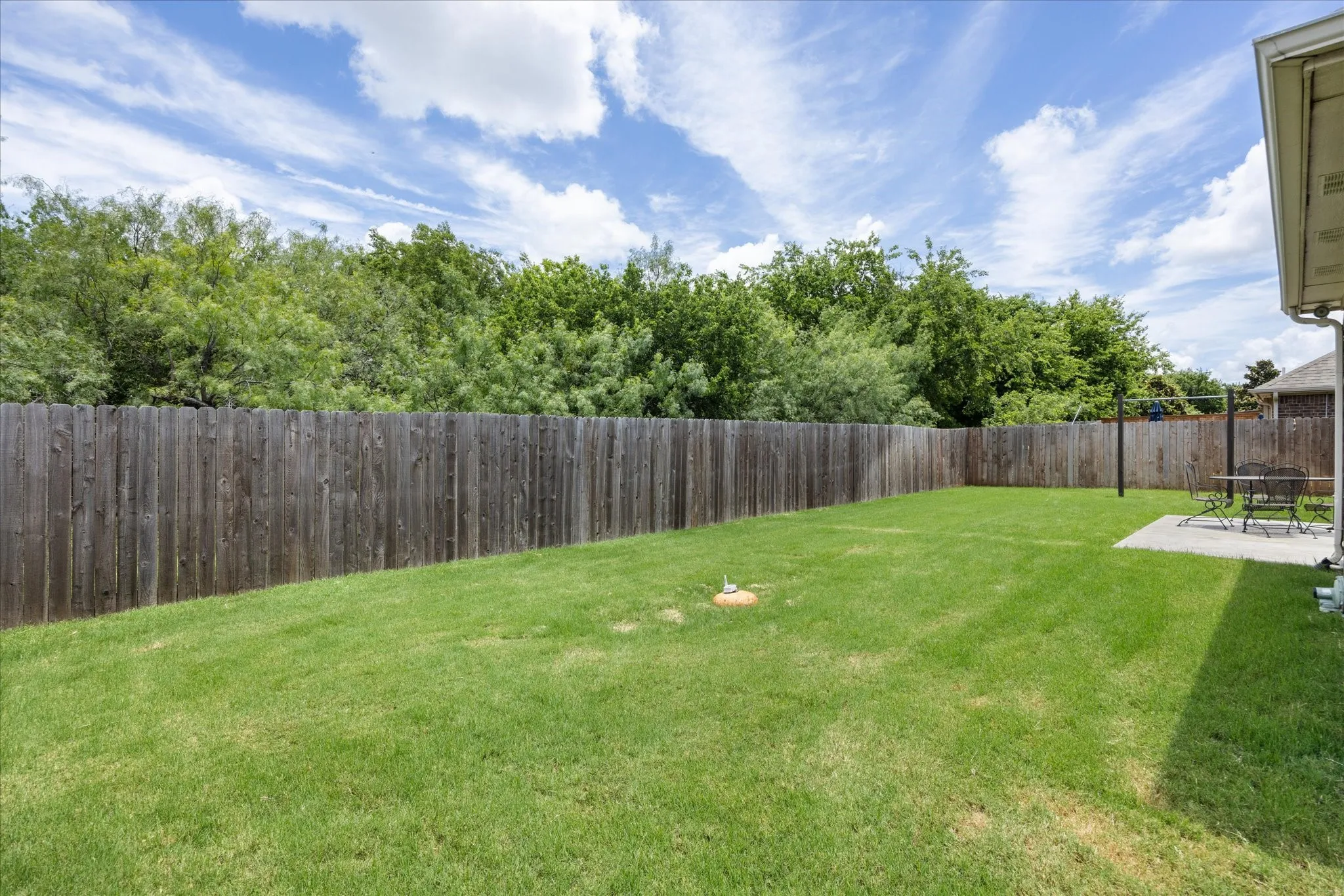 Single Family Residence For Sale in Johnson County , 340 Canadian Lane, Burleson, Texas 76028, 5 Bedroom, 3 Bathroom, 3 Garage spaces, 2,586 Sqft, built in 2014, mls#21294762, Real Estate Agent in Burleson, Homes For Sale in Johnson county, Homes For Sale in Burleson, Realtor in Burleson Texas, Real Estate Brokerage Independent Realty Texas, Luminita Cordes Realtor