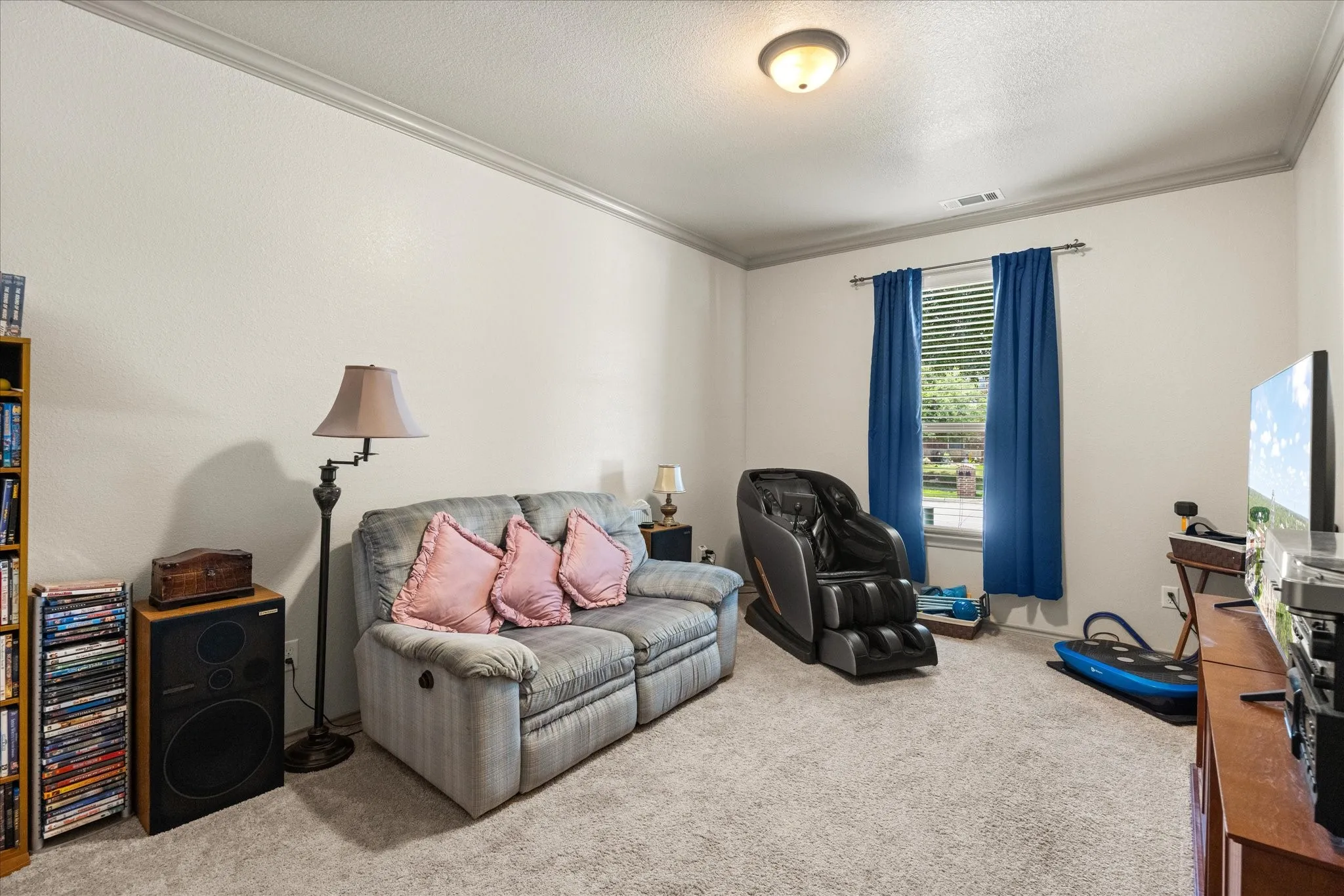 Single Family Residence For Sale in Johnson County , 340 Canadian Lane, Burleson, Texas 76028, 5 Bedroom, 3 Bathroom, 3 Garage spaces, 2,586 Sqft, built in 2014, mls#21294762, Real Estate Agent in Burleson, Homes For Sale in Johnson county, Homes For Sale in Burleson, Realtor in Burleson Texas, Real Estate Brokerage Independent Realty Texas, Luminita Cordes Realtor