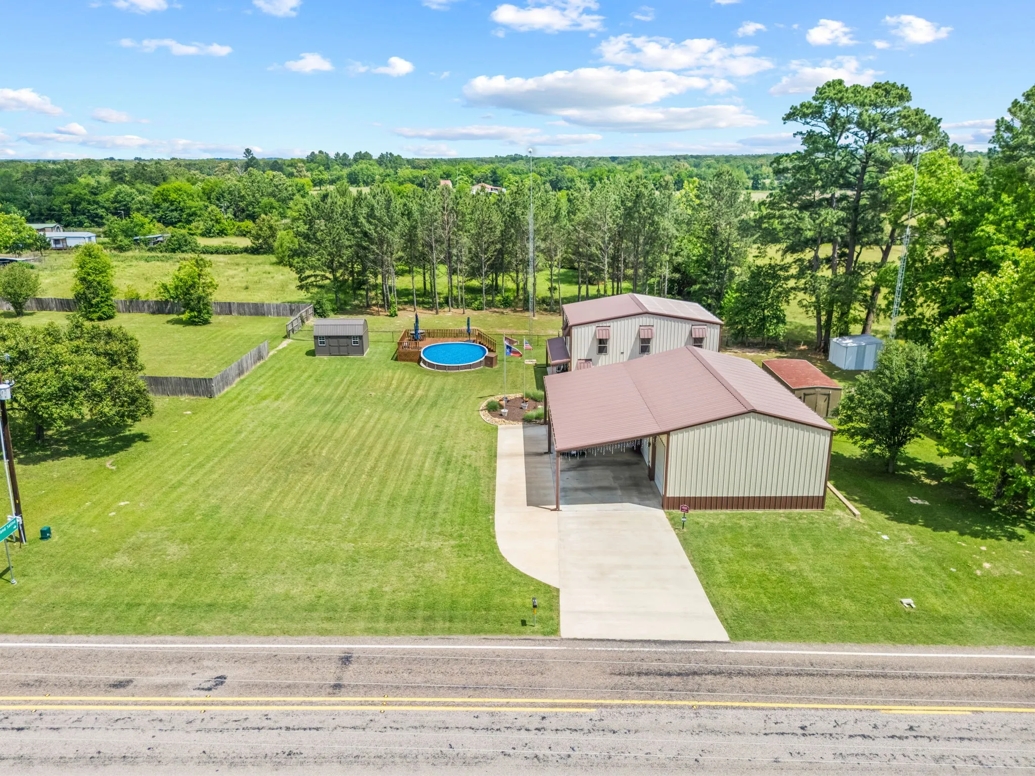 Single Family Residence For Sale in Wood County , 8910 Fm 779, Alba, Texas 75410, 4 Bedroom, 2 Bathroom, 2 Garage spaces, 2,472 Sqft, built in 2023, mls#21300166, Real Estate Agent in Alba, Homes For Sale in Wood county, Homes For Sale in Alba, Realtor in Alba Texas, Real Estate Brokerage Independent Realty Texas, Luminita Cordes Realtor
