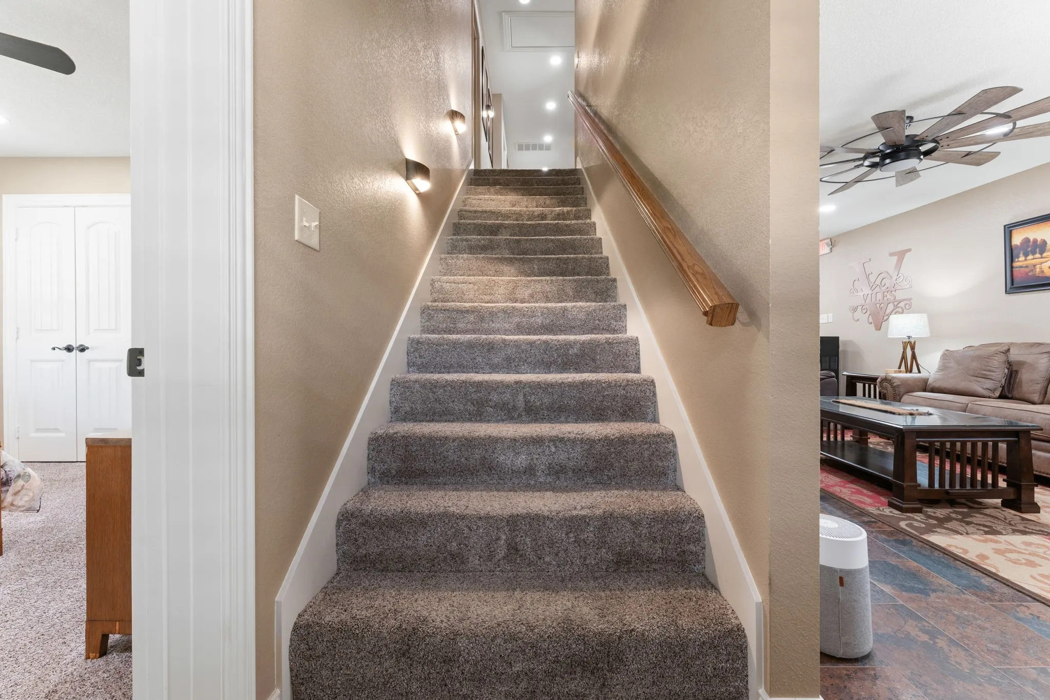 Single Family Residence For Sale in Wood County , 8910 Fm 779, Alba, Texas 75410, 4 Bedroom, 2 Bathroom, 2 Garage spaces, 2,472 Sqft, built in 2023, mls#21300166, Real Estate Agent in Alba, Homes For Sale in Wood county, Homes For Sale in Alba, Realtor in Alba Texas, Real Estate Brokerage Independent Realty Texas, Luminita Cordes Realtor