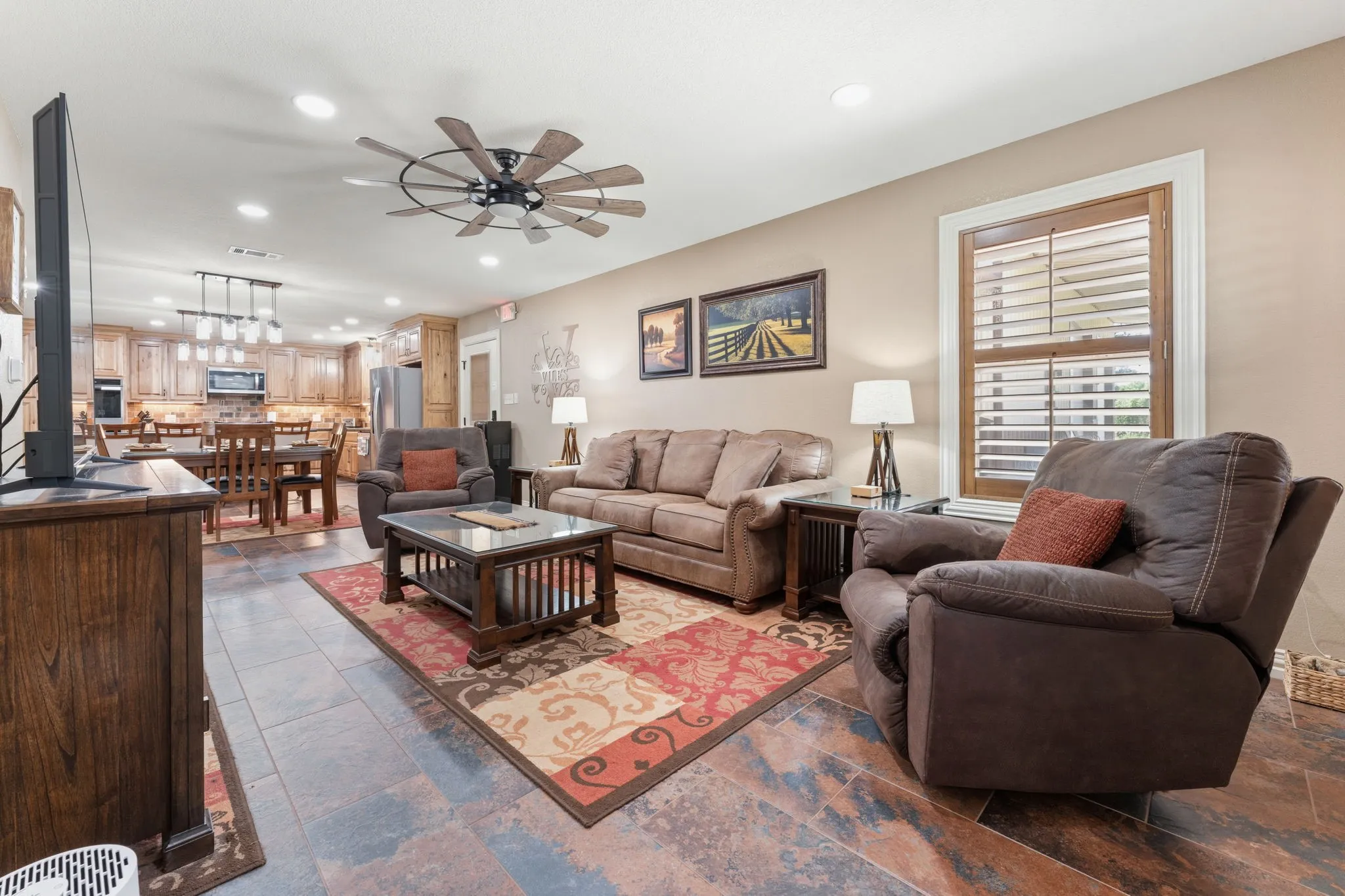 Single Family Residence For Sale in Wood County , 8910 Fm 779, Alba, Texas 75410, 4 Bedroom, 2 Bathroom, 2 Garage spaces, 2,472 Sqft, built in 2023, mls#21300166, Real Estate Agent in Alba, Homes For Sale in Wood county, Homes For Sale in Alba, Realtor in Alba Texas, Real Estate Brokerage Independent Realty Texas, Luminita Cordes Realtor