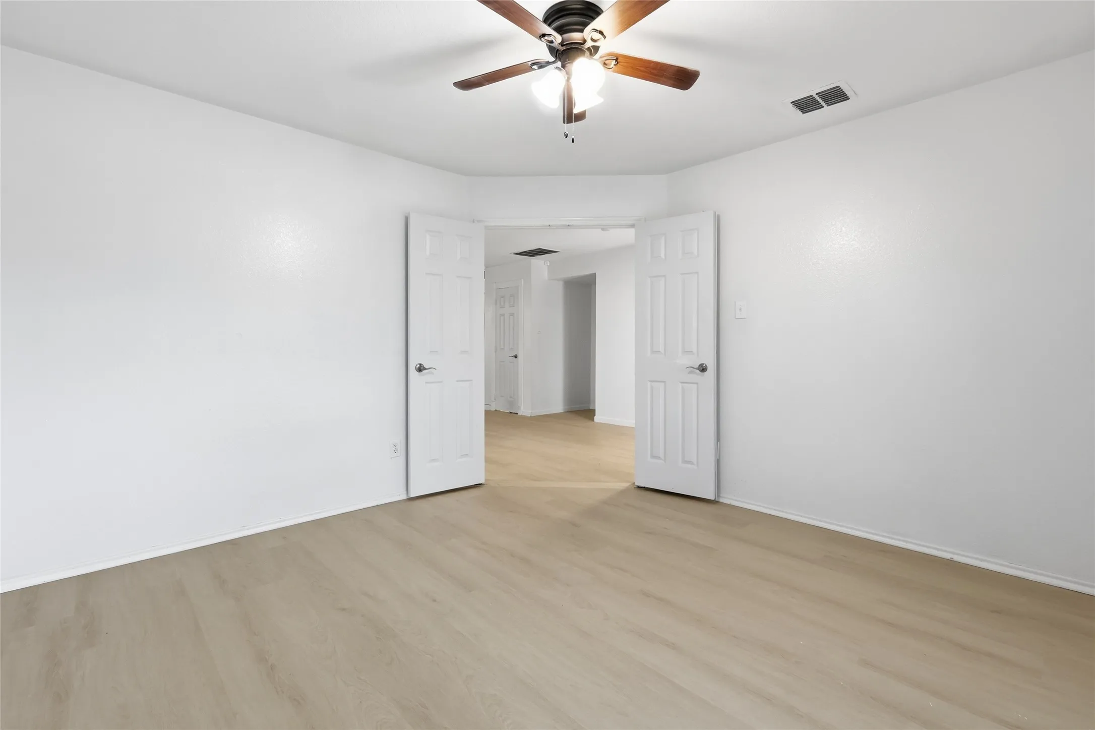 Single Family Residence For Rent in Collin County , 417 Niagara Falls Drive, Anna, Texas 75409, 5 Bedroom, 4 Bathroom, 2 Garage spaces, 3,138 Sqft, built in 2004, mls#21302476, Real Estate Agent in Anna, Homes For Rent in Collin county, Homes For Rent in Anna, Realtor in Anna Texas, Real Estate Brokerage Independent Realty Texas, Luminita Cordes Realtor