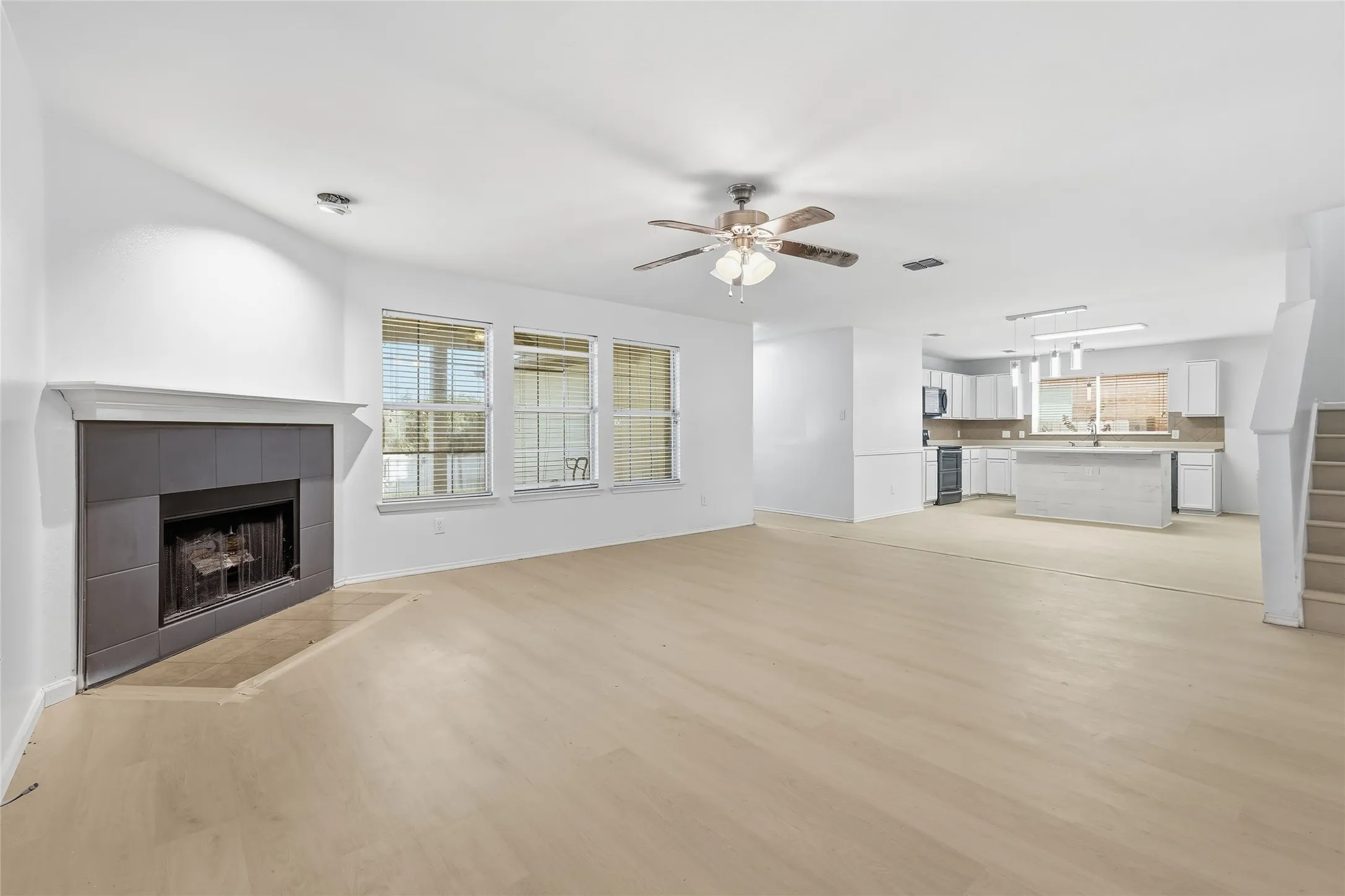 Single Family Residence For Rent in Collin County , 417 Niagara Falls Drive, Anna, Texas 75409, 5 Bedroom, 4 Bathroom, 2 Garage spaces, 3,138 Sqft, built in 2004, mls#21302476, Real Estate Agent in Anna, Homes For Rent in Collin county, Homes For Rent in Anna, Realtor in Anna Texas, Real Estate Brokerage Independent Realty Texas, Luminita Cordes Realtor