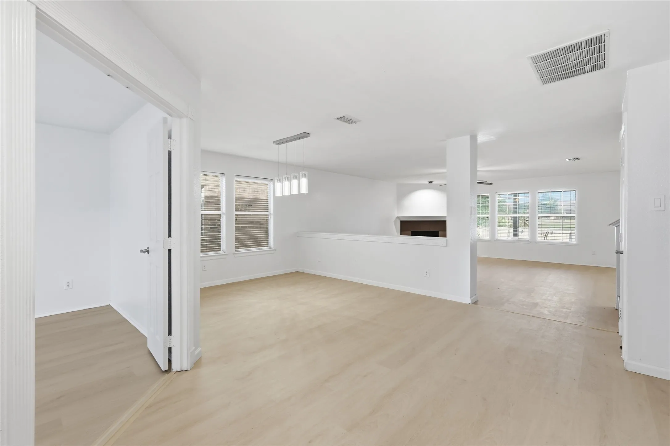 Single Family Residence For Rent in Collin County , 417 Niagara Falls Drive, Anna, Texas 75409, 5 Bedroom, 4 Bathroom, 2 Garage spaces, 3,138 Sqft, built in 2004, mls#21302476, Real Estate Agent in Anna, Homes For Rent in Collin county, Homes For Rent in Anna, Realtor in Anna Texas, Real Estate Brokerage Independent Realty Texas, Luminita Cordes Realtor