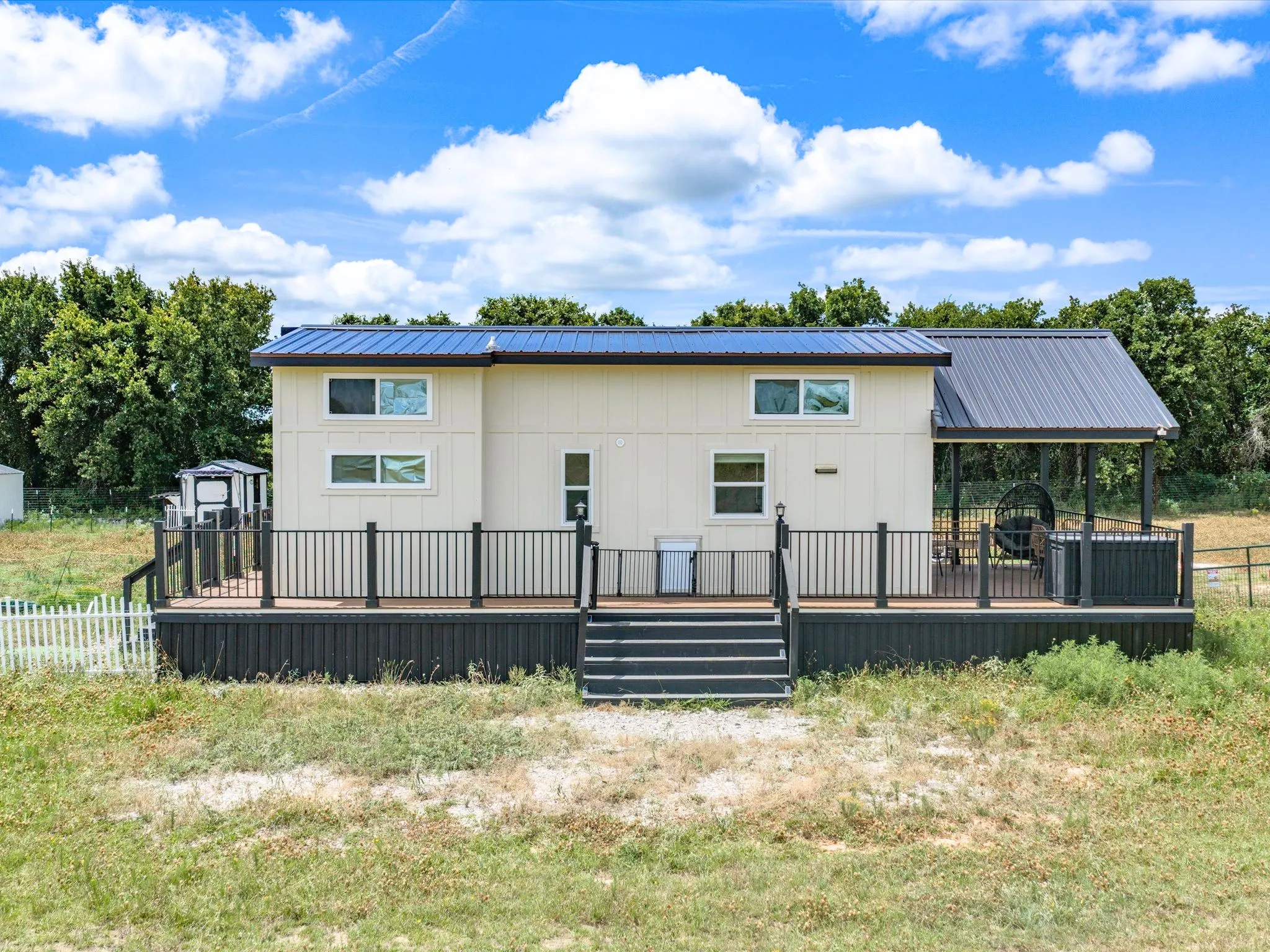 Mobile Home For Sale in Jack County , 828 Wilson Road, Perrin, Texas 76486, 1 Bedroom, 1 Bathroom, Garage spaces, 380 Sqft, built in 2024, mls#21303001, Real Estate Agent in Perrin, Homes For Sale in Jack county, Homes For Sale in Perrin, Realtor in Perrin Texas, Real Estate Brokerage Independent Realty Texas, Luminita Cordes Realtor