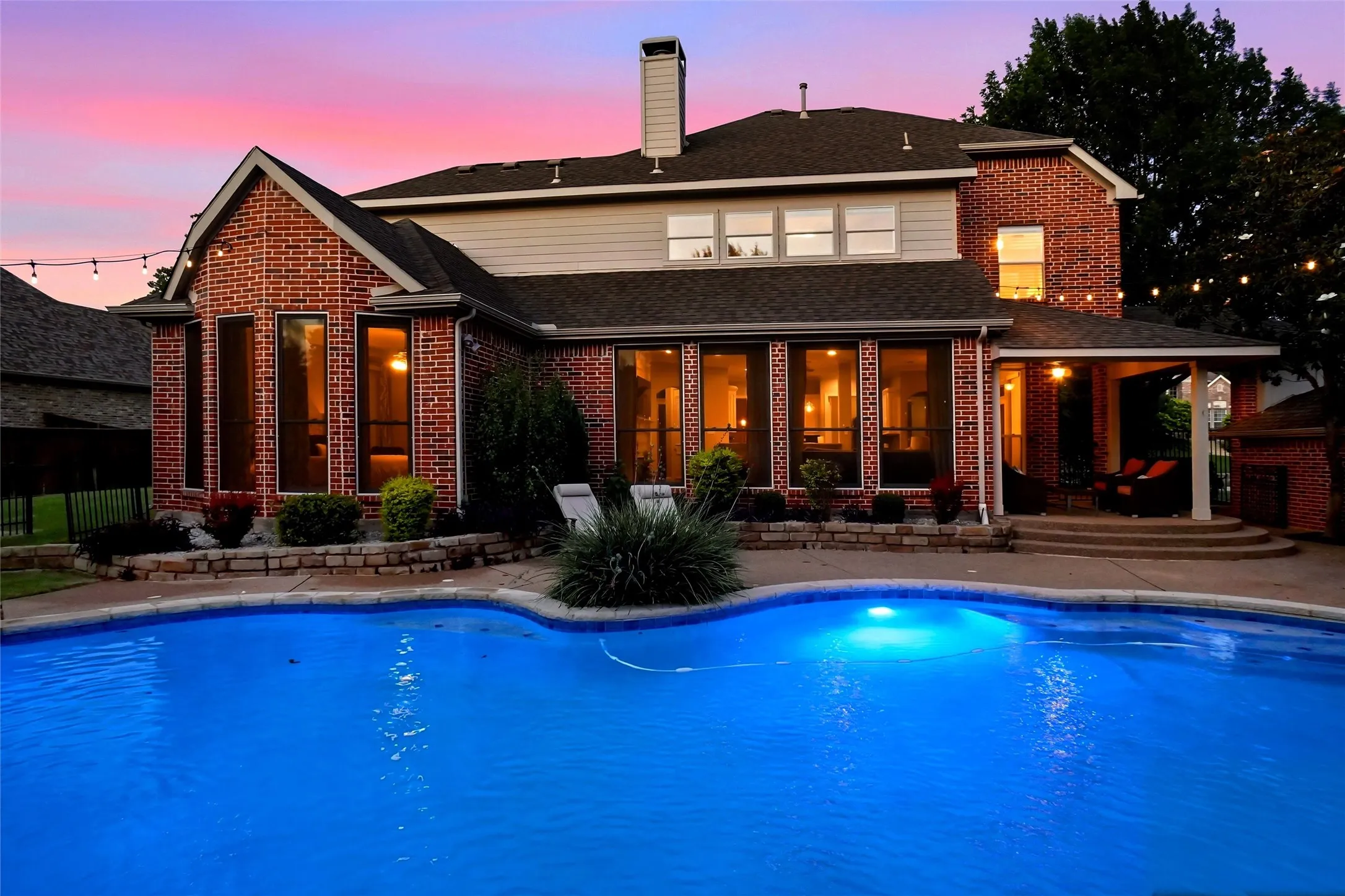 Single Family Residence For Sale in Tarrant County , 1204 Wellington Drive, Keller, Texas 76248, 6 Bedroom, 5 Bathroom, 3 Garage spaces, 3,742 Sqft, built in 2001, mls#21303052, Real Estate Agent in Keller, Homes For Sale in Tarrant county, Homes For Sale in Keller, Realtor in Keller Texas, Real Estate Brokerage Independent Realty Texas, Luminita Cordes Realtor
