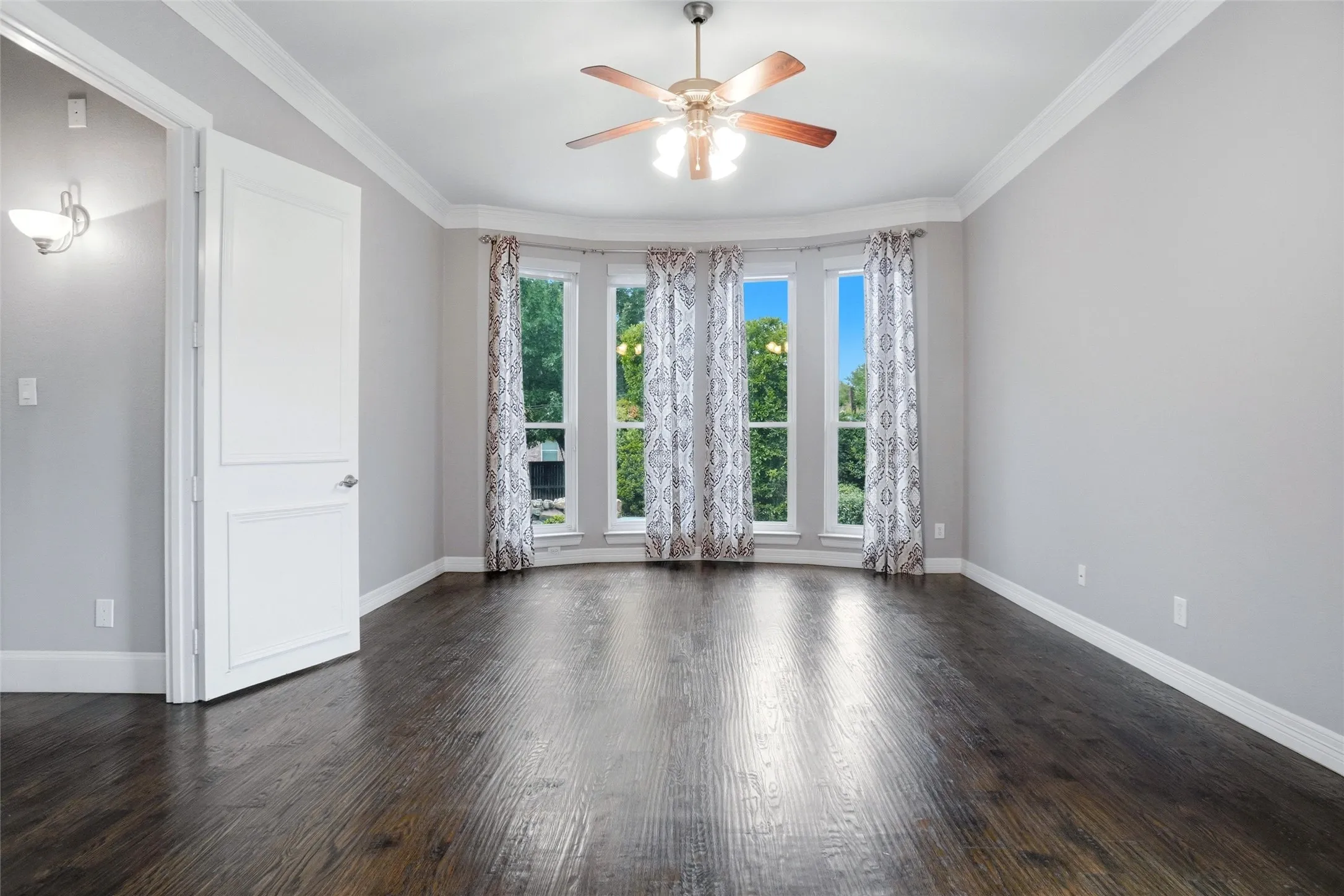 Single Family Residence For Sale in Tarrant County , 1204 Wellington Drive, Keller, Texas 76248, 6 Bedroom, 5 Bathroom, 3 Garage spaces, 3,742 Sqft, built in 2001, mls#21303052, Real Estate Agent in Keller, Homes For Sale in Tarrant county, Homes For Sale in Keller, Realtor in Keller Texas, Real Estate Brokerage Independent Realty Texas, Luminita Cordes Realtor