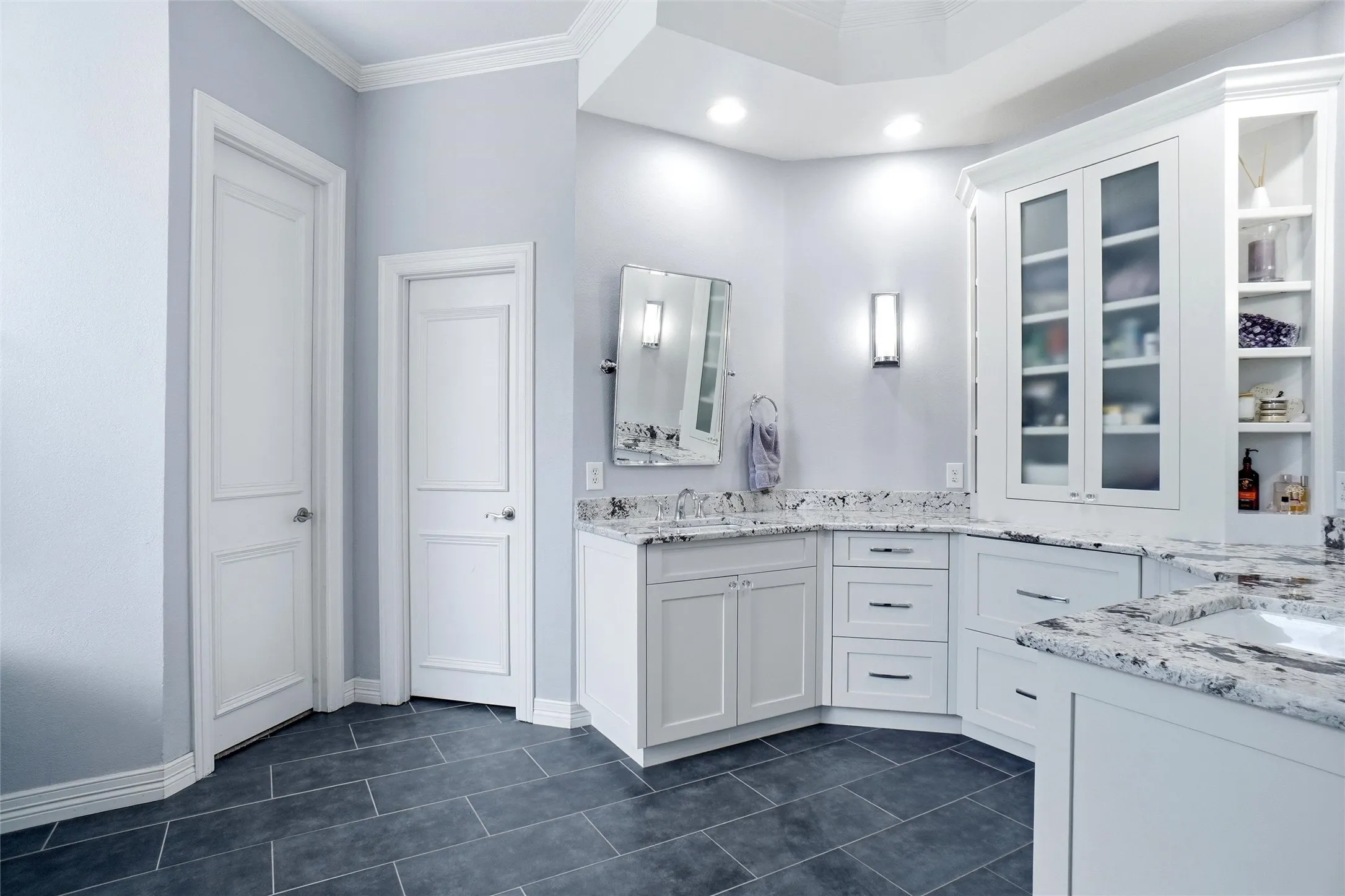 Single Family Residence For Sale in Tarrant County , 1204 Wellington Drive, Keller, Texas 76248, 6 Bedroom, 5 Bathroom, 3 Garage spaces, 3,742 Sqft, built in 2001, mls#21303052, Real Estate Agent in Keller, Homes For Sale in Tarrant county, Homes For Sale in Keller, Realtor in Keller Texas, Real Estate Brokerage Independent Realty Texas, Luminita Cordes Realtor