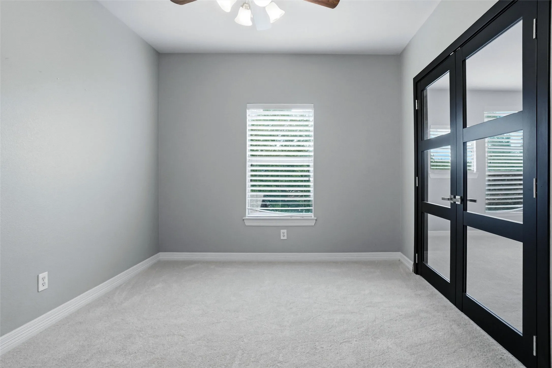 Single Family Residence For Sale in Tarrant County , 1204 Wellington Drive, Keller, Texas 76248, 6 Bedroom, 5 Bathroom, 3 Garage spaces, 3,742 Sqft, built in 2001, mls#21303052, Real Estate Agent in Keller, Homes For Sale in Tarrant county, Homes For Sale in Keller, Realtor in Keller Texas, Real Estate Brokerage Independent Realty Texas, Luminita Cordes Realtor