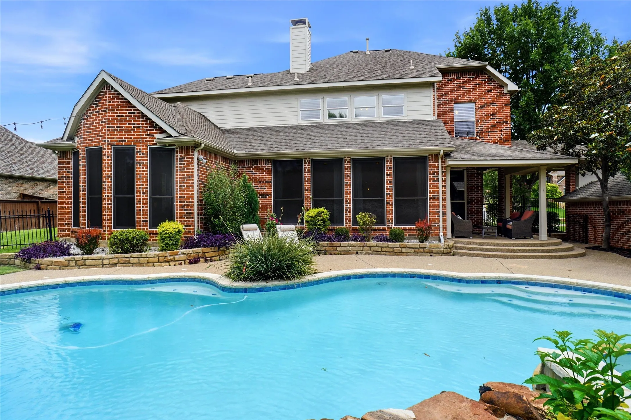 Single Family Residence For Sale in Tarrant County , 1204 Wellington Drive, Keller, Texas 76248, 6 Bedroom, 5 Bathroom, 3 Garage spaces, 3,742 Sqft, built in 2001, mls#21303052, Real Estate Agent in Keller, Homes For Sale in Tarrant county, Homes For Sale in Keller, Realtor in Keller Texas, Real Estate Brokerage Independent Realty Texas, Luminita Cordes Realtor