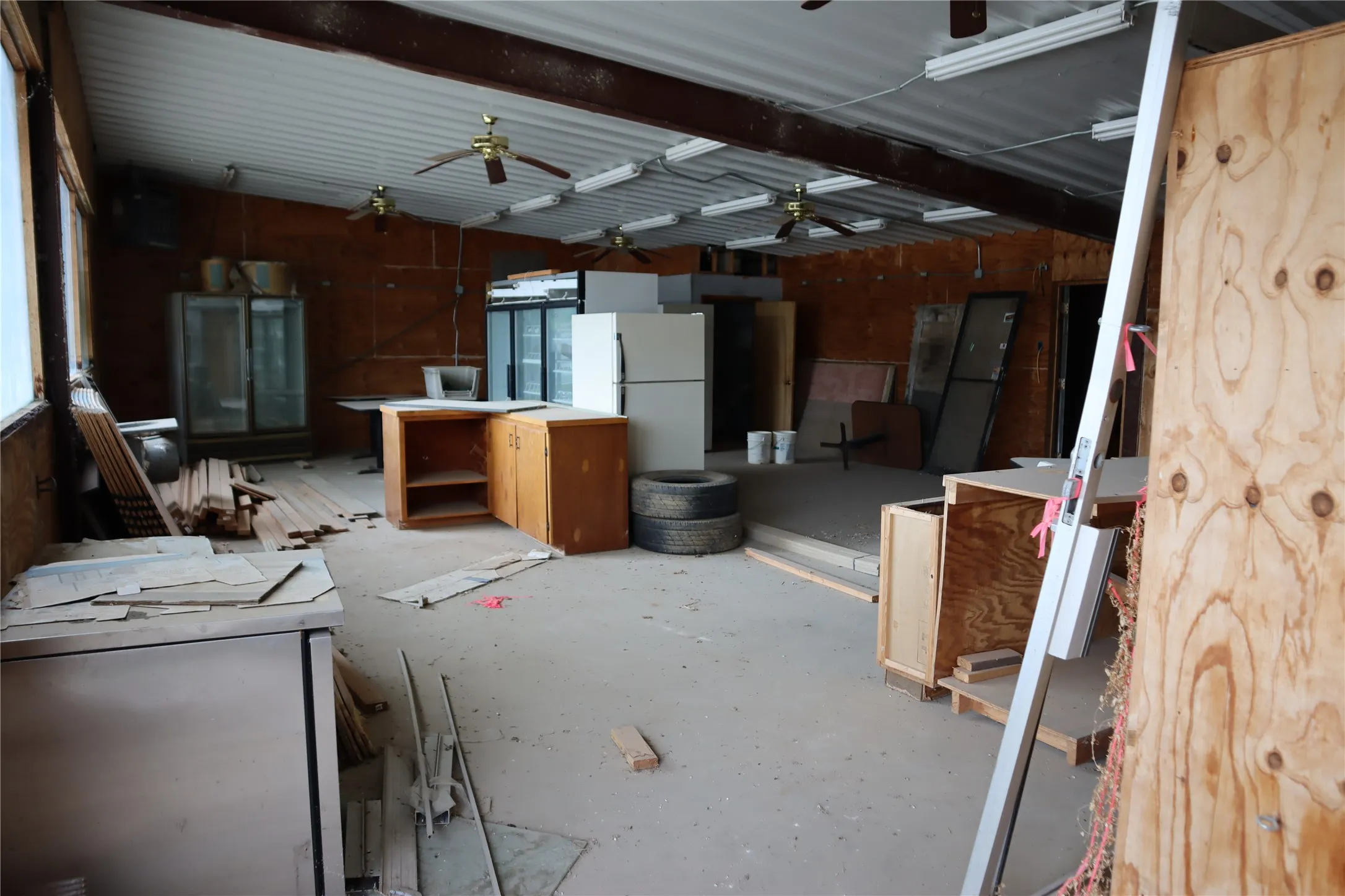 Retail For Sale in Eastland County , 400 W Loop 254, Ranger, Texas 76470, 0, 0, Garage spaces, 0 Sqft, built in 1990, Price $175,000, mls#21303061, Real Estate Agent in Ranger, Homes For Sale in Eastland county, Homes For Sale in Ranger, Realtor in Ranger Texas, Real Estate Brokerage Independent Realty Texas, Luminita Cordes Realtor