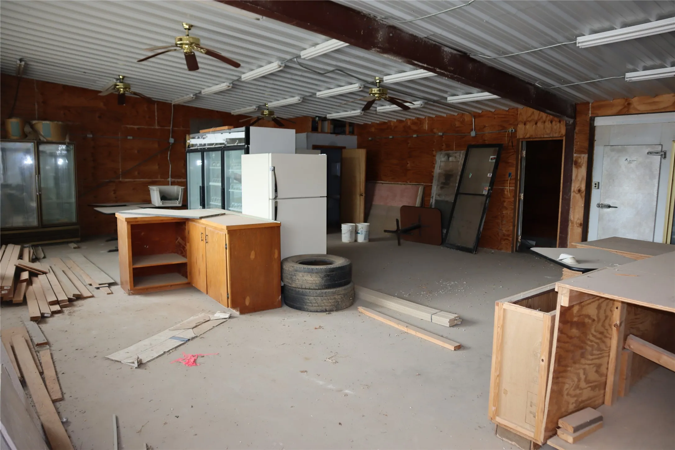 Retail For Sale in Eastland County , 400 W Loop 254, Ranger, Texas 76470, 0, 0, Garage spaces, 0 Sqft, built in 1990, Price $175,000, mls#21303061, Real Estate Agent in Ranger, Homes For Sale in Eastland county, Homes For Sale in Ranger, Realtor in Ranger Texas, Real Estate Brokerage Independent Realty Texas, Luminita Cordes Realtor