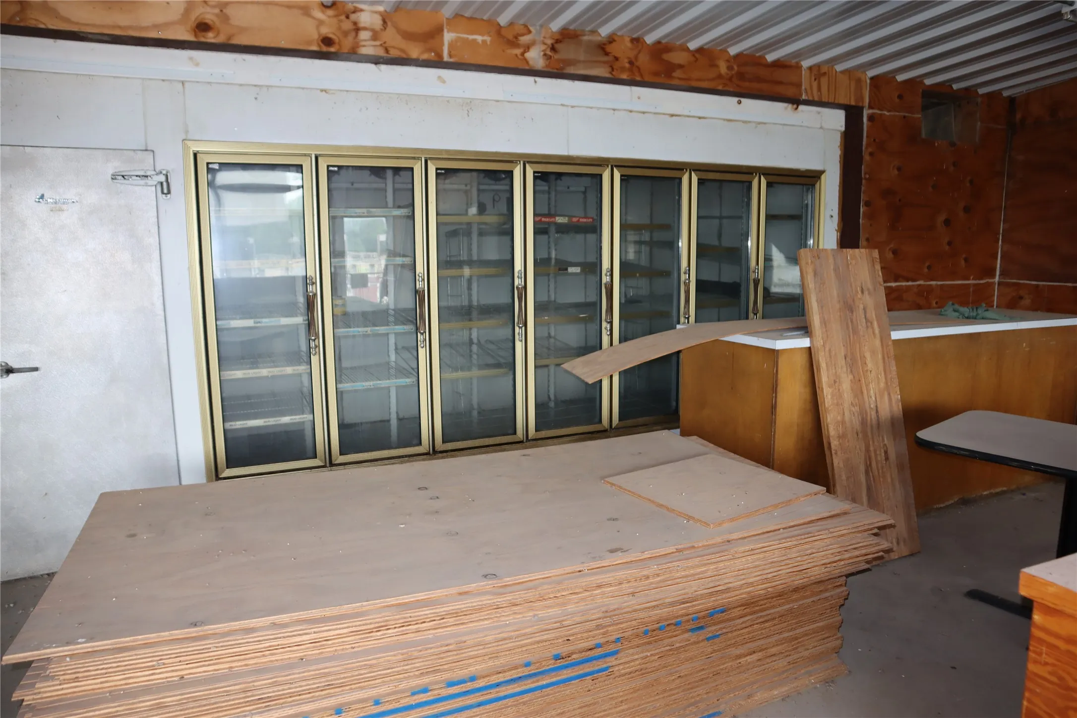 Retail For Sale in Eastland County , 400 W Loop 254, Ranger, Texas 76470, 0, 0, Garage spaces, 0 Sqft, built in 1990, Price $175,000, mls#21303061, Real Estate Agent in Ranger, Homes For Sale in Eastland county, Homes For Sale in Ranger, Realtor in Ranger Texas, Real Estate Brokerage Independent Realty Texas, Luminita Cordes Realtor