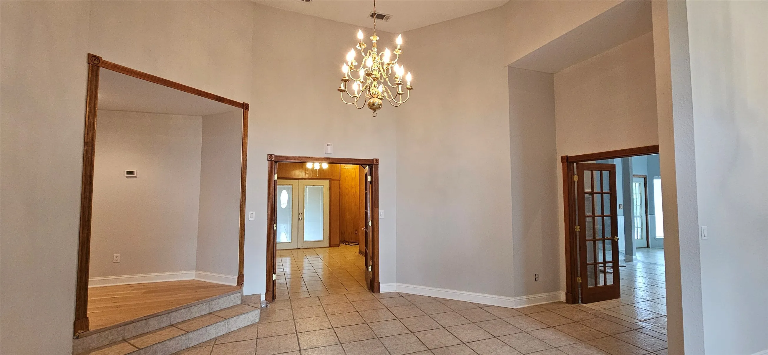 Foyer.