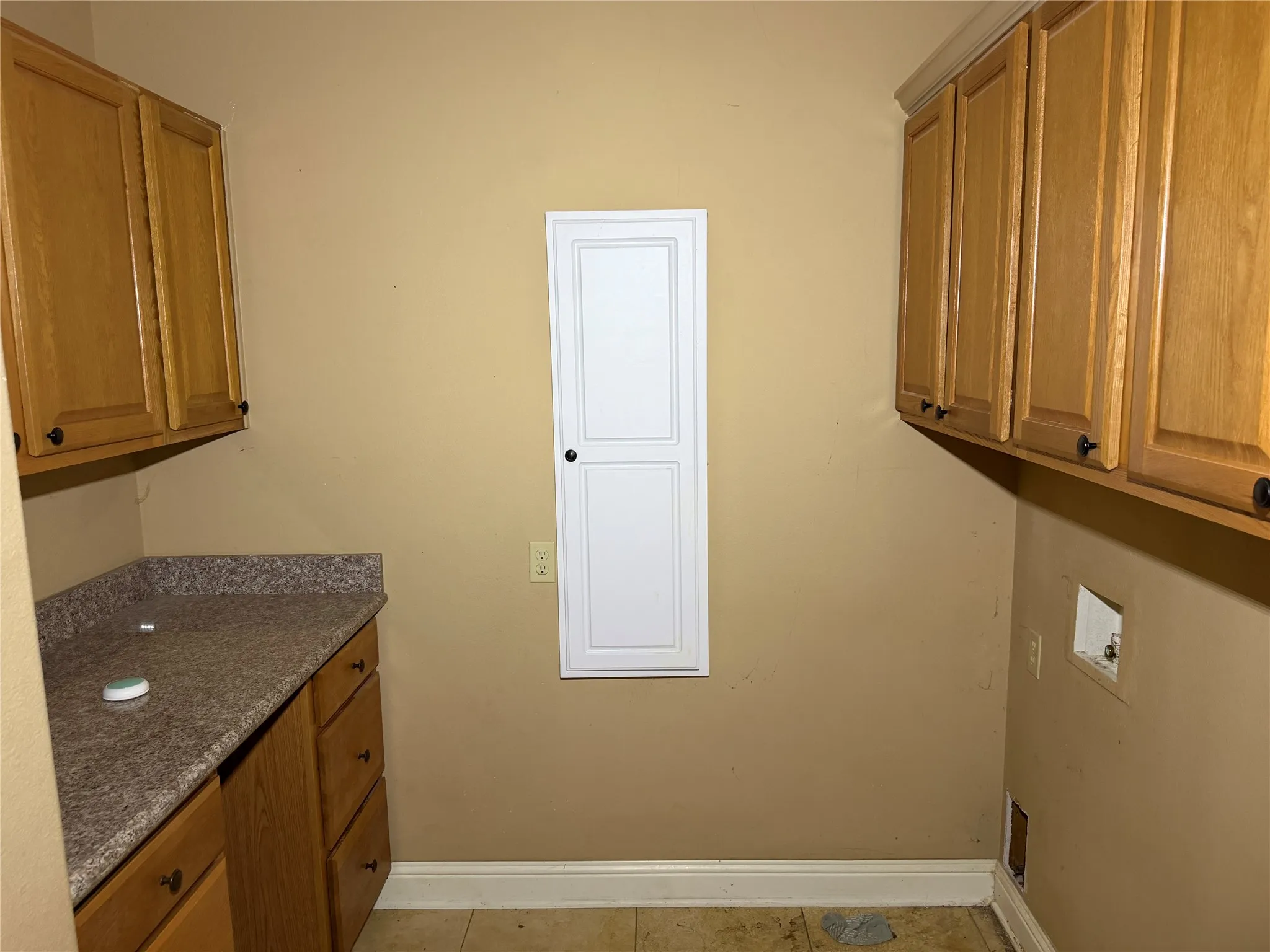 Single Family Residence For Sale in Smith County , 1528 Hideaway Lane W, Hideaway, Texas 75771, 3 Bedroom, 3 Bathroom, 2 Garage spaces, 2,533 Sqft, built in 2009, mls#21303079, Real Estate Agent in Hideaway, Homes For Sale in Smith county, Homes For Sale in Hideaway, Realtor in Hideaway Texas, Real Estate Brokerage Independent Realty Texas, Luminita Cordes Realtor