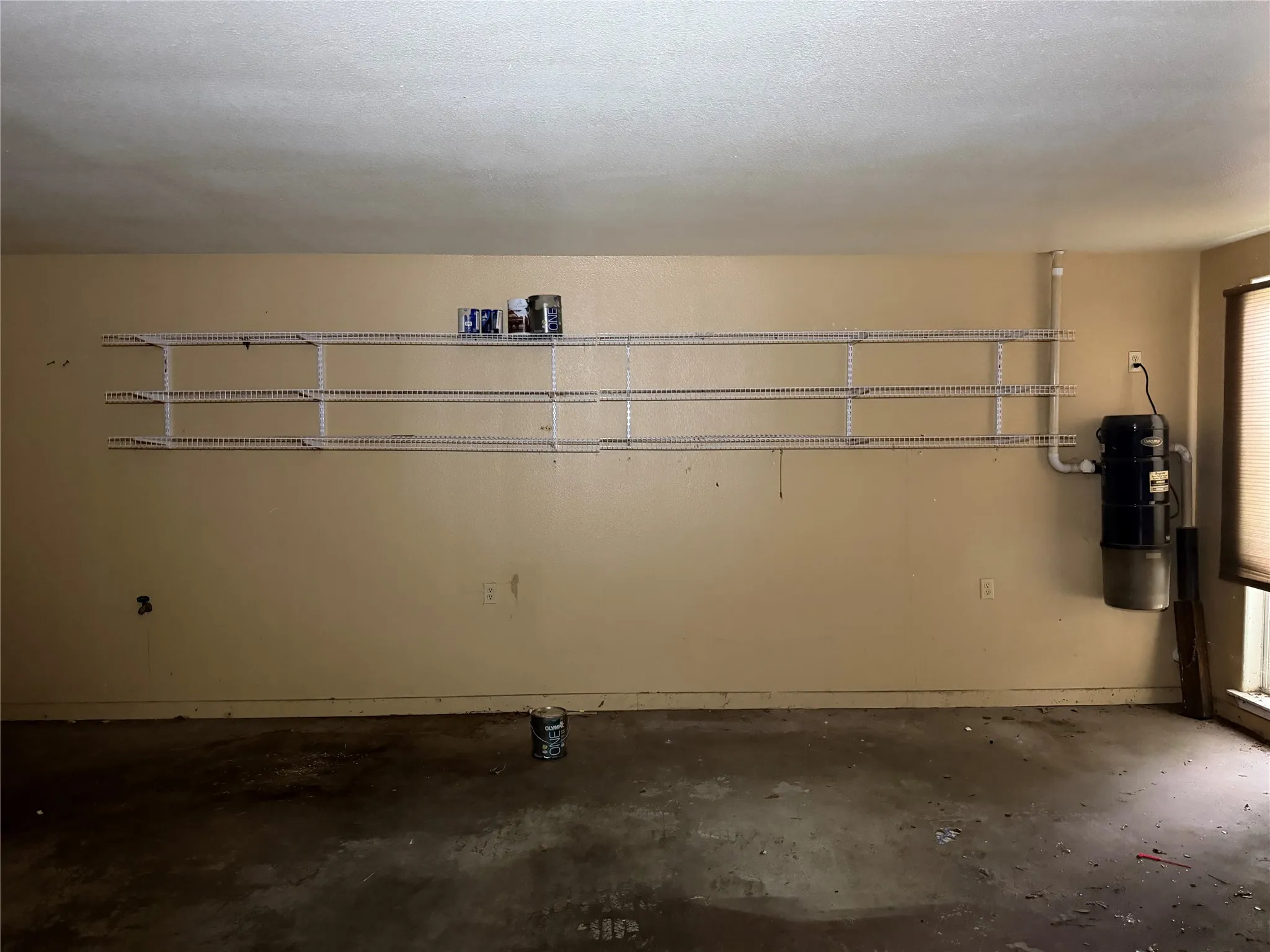 Single Family Residence For Sale in Smith County , 1528 Hideaway Lane W, Hideaway, Texas 75771, 3 Bedroom, 3 Bathroom, 2 Garage spaces, 2,533 Sqft, built in 2009, mls#21303079, Real Estate Agent in Hideaway, Homes For Sale in Smith county, Homes For Sale in Hideaway, Realtor in Hideaway Texas, Real Estate Brokerage Independent Realty Texas, Luminita Cordes Realtor
