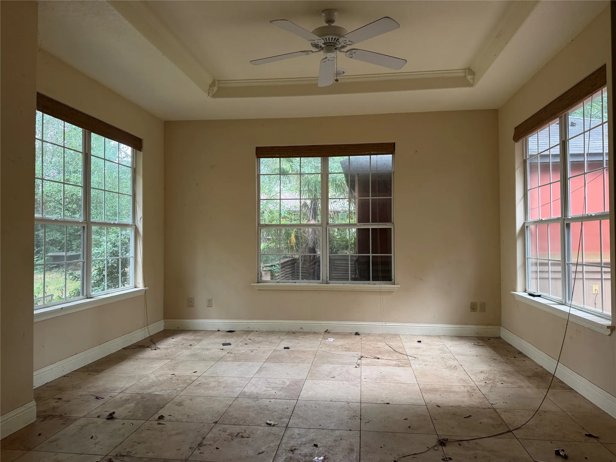 Single Family Residence For Sale in Smith County , 1528 Hideaway Lane W, Hideaway, Texas 75771, 3 Bedroom, 3 Bathroom, 2 Garage spaces, 2,533 Sqft, built in 2009, mls#21303079, Real Estate Agent in Hideaway, Homes For Sale in Smith county, Homes For Sale in Hideaway, Realtor in Hideaway Texas, Real Estate Brokerage Independent Realty Texas, Luminita Cordes Realtor