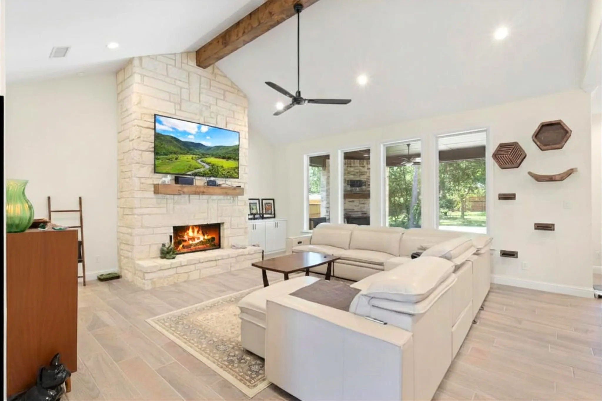 Single Family Residence For Sale in Parker County , 904 Taylor Branch, Springtown, Texas 76082, 3 Bedroom, 3 Bathroom, 3 Garage spaces, 2,296 Sqft, built in 2022, mls#21303078, Real Estate Agent in Springtown, Homes For Sale in Parker county, Homes For Sale in Springtown, Realtor in Springtown Texas, Real Estate Brokerage Independent Realty Texas, Luminita Cordes Realtor