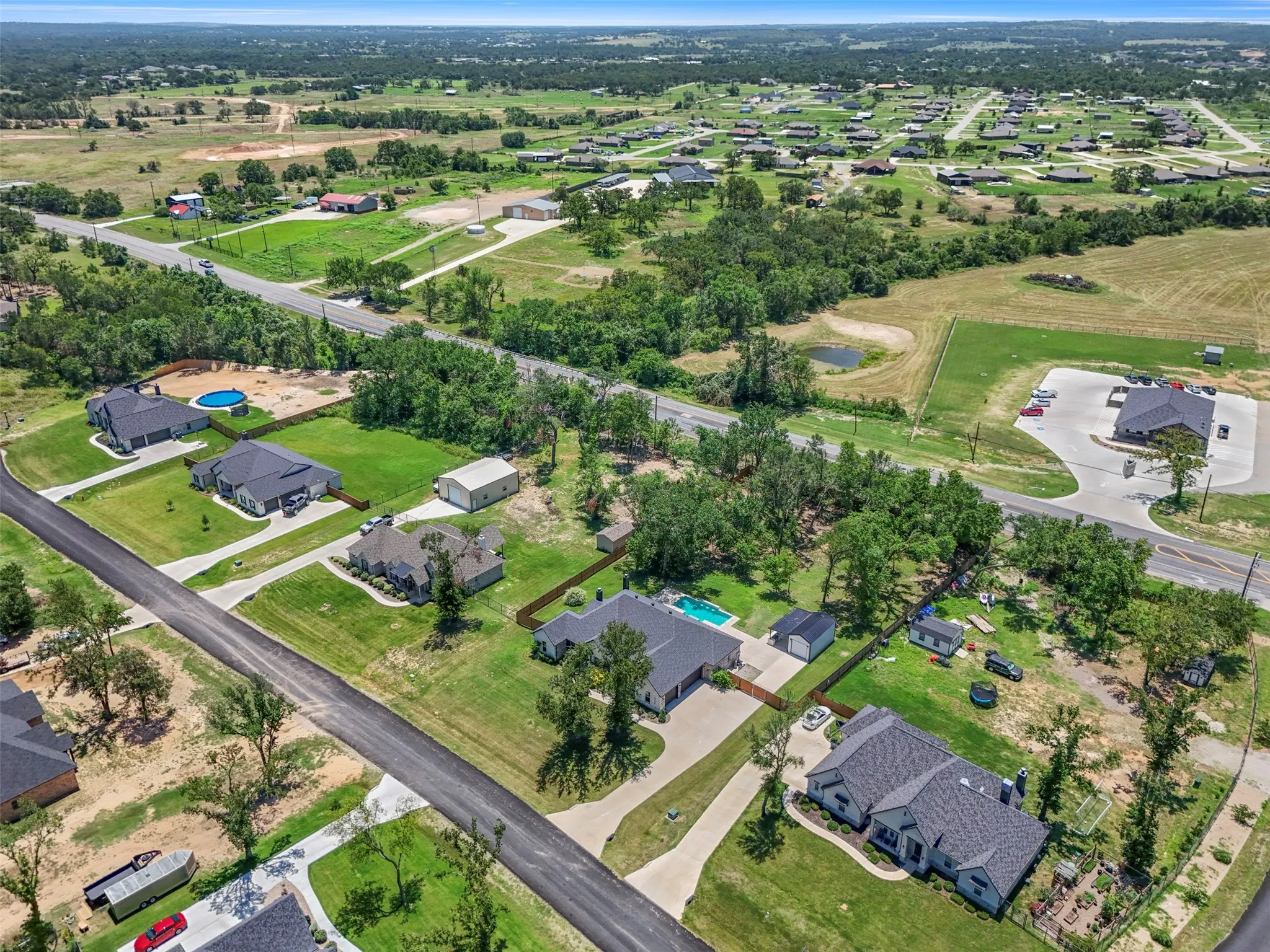 Single Family Residence For Sale in Parker County , 904 Taylor Branch, Springtown, Texas 76082, 3 Bedroom, 3 Bathroom, 3 Garage spaces, 2,296 Sqft, built in 2022, mls#21303078, Real Estate Agent in Springtown, Homes For Sale in Parker county, Homes For Sale in Springtown, Realtor in Springtown Texas, Real Estate Brokerage Independent Realty Texas, Luminita Cordes Realtor