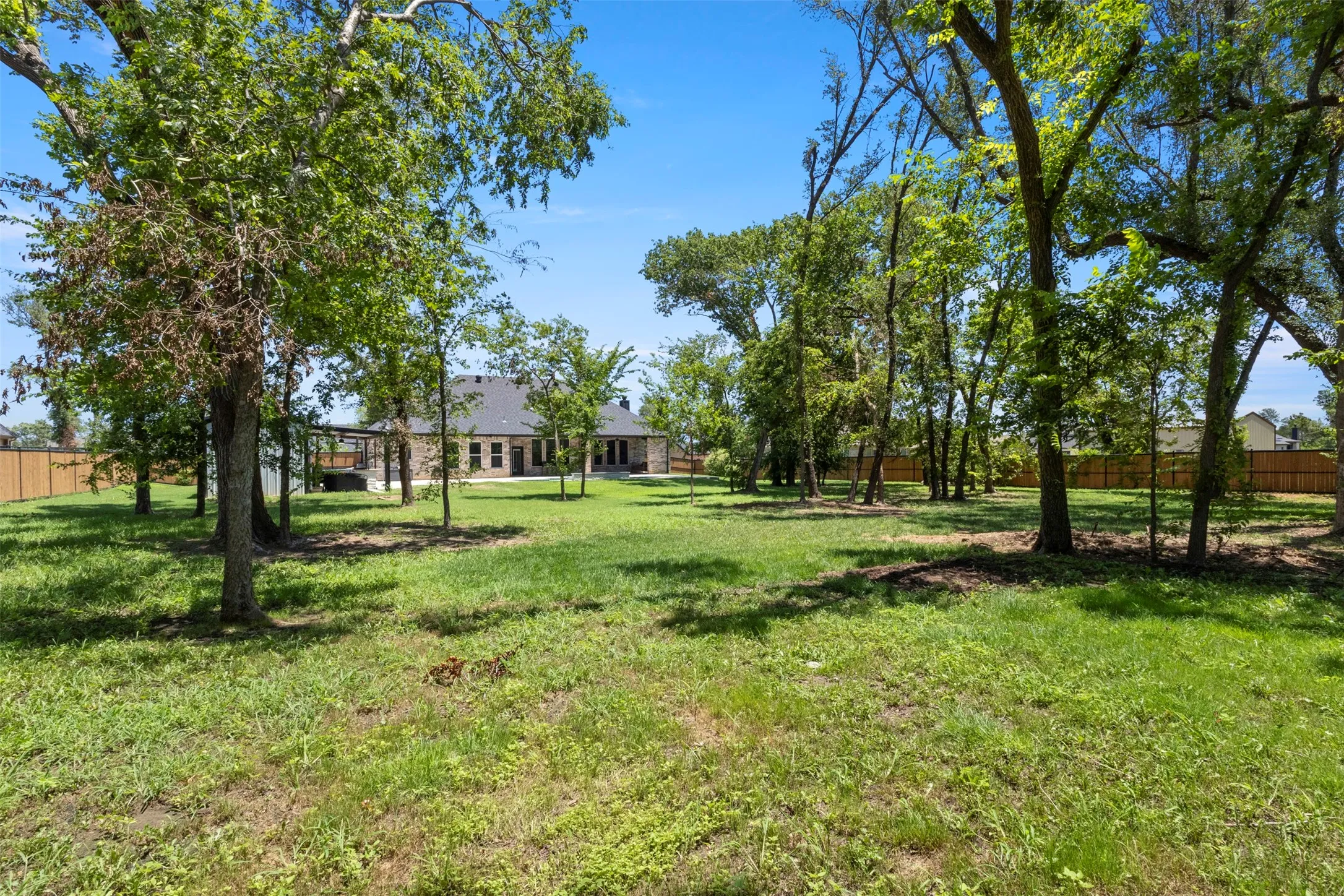 Single Family Residence For Sale in Parker County , 904 Taylor Branch, Springtown, Texas 76082, 3 Bedroom, 3 Bathroom, 3 Garage spaces, 2,296 Sqft, built in 2022, mls#21303078, Real Estate Agent in Springtown, Homes For Sale in Parker county, Homes For Sale in Springtown, Realtor in Springtown Texas, Real Estate Brokerage Independent Realty Texas, Luminita Cordes Realtor