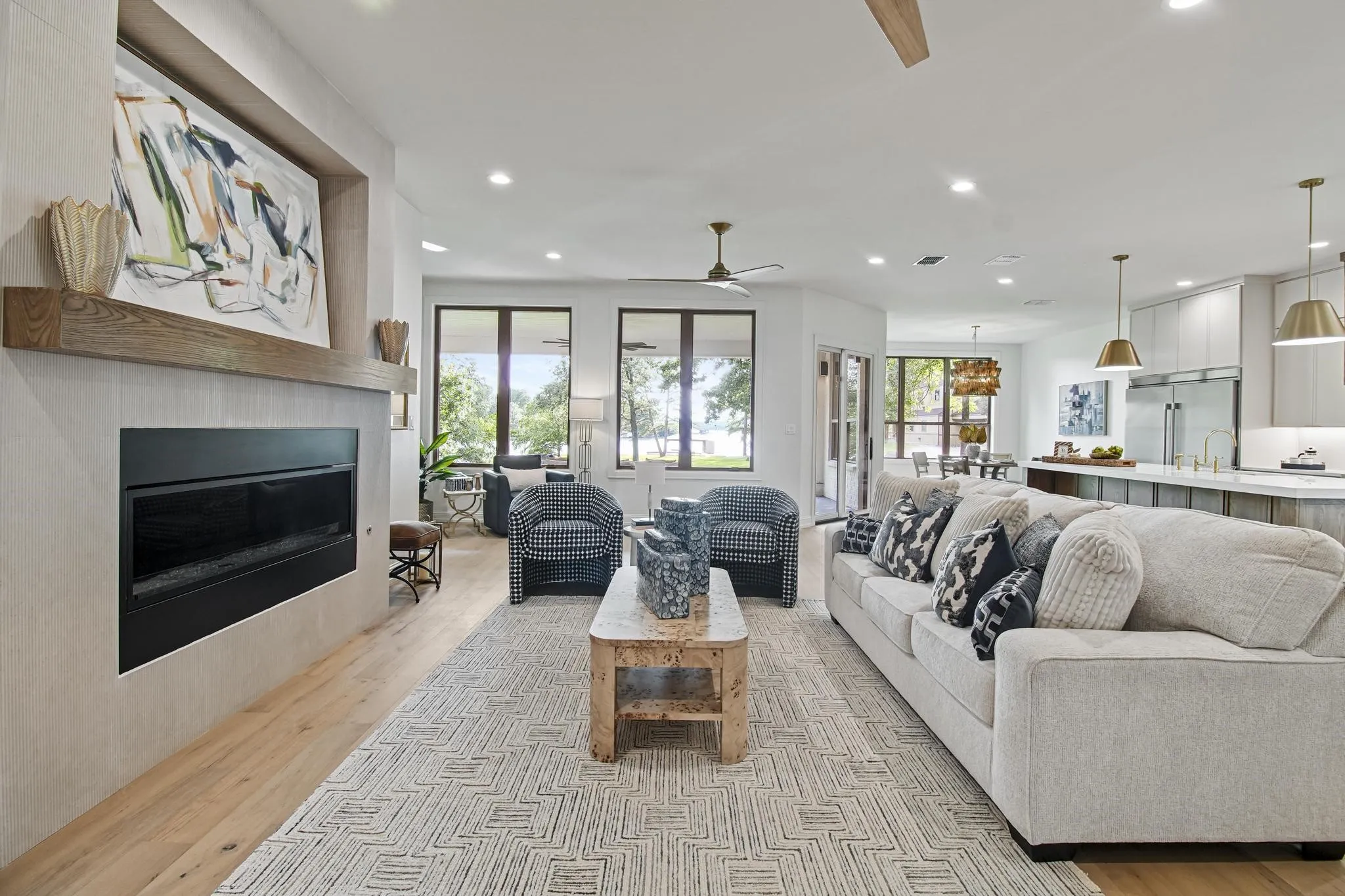 Single Family Residence For Sale in Smith County , 16862 Cardinal Lane, Troup, Texas 75789, 4 Bedroom, 4 Bathroom, 2 Garage spaces, 3,711 Sqft, built in 2010, Price $1,500,000, mls#21303063, Real Estate Agent in Troup, Homes For Sale in Smith county, Homes For Sale in Troup, Realtor in Troup Texas, Real Estate Brokerage Independent Realty Texas, Luminita Cordes Realtor