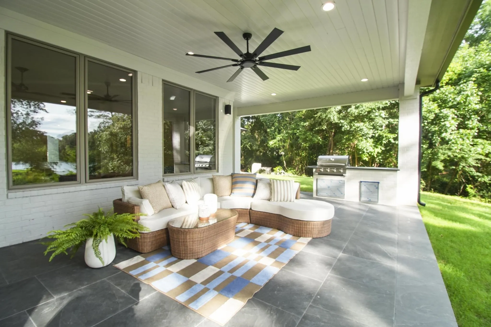 Single Family Residence For Sale in Smith County , 16862 Cardinal Lane, Troup, Texas 75789, 4 Bedroom, 4 Bathroom, 2 Garage spaces, 3,711 Sqft, built in 2010, Price $1,500,000, mls#21303063, Real Estate Agent in Troup, Homes For Sale in Smith county, Homes For Sale in Troup, Realtor in Troup Texas, Real Estate Brokerage Independent Realty Texas, Luminita Cordes Realtor