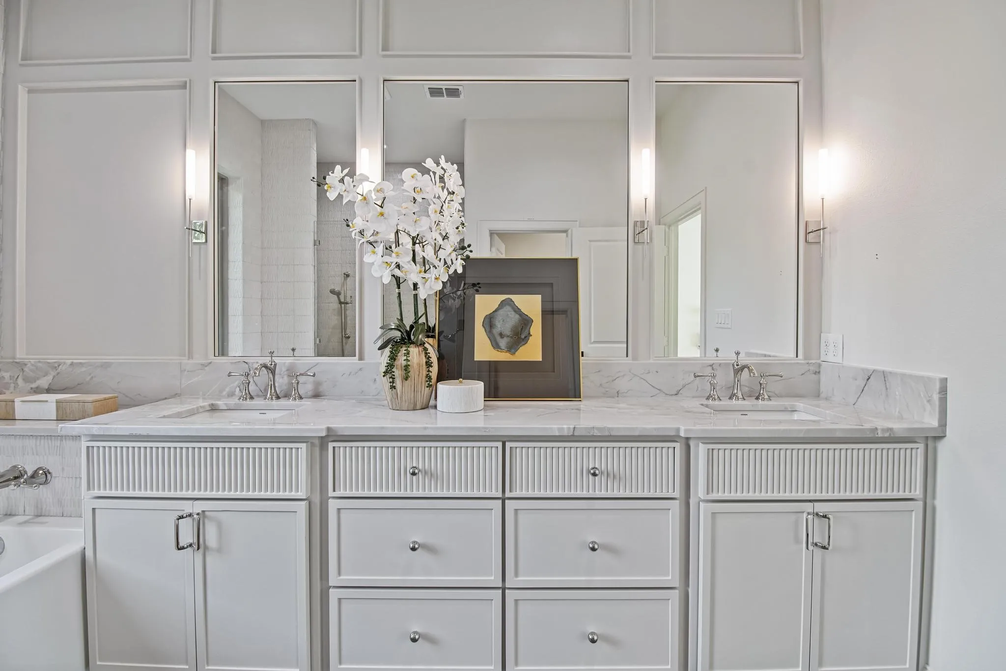Single Family Residence For Sale in Smith County , 16862 Cardinal Lane, Troup, Texas 75789, 4 Bedroom, 4 Bathroom, 2 Garage spaces, 3,711 Sqft, built in 2010, Price $1,500,000, mls#21303063, Real Estate Agent in Troup, Homes For Sale in Smith county, Homes For Sale in Troup, Realtor in Troup Texas, Real Estate Brokerage Independent Realty Texas, Luminita Cordes Realtor