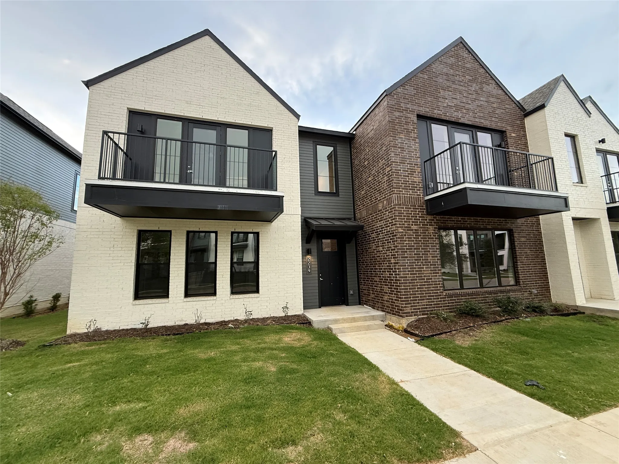 Townhouse For Rent in Tarrant County , 2239 Moonflower Court Bldg 21-2239, Mansfield, Texas 76063, 2 Bedroom, 2 Bathroom, 2 Garage spaces, 1,447 Sqft, built in 2026, Price $2,699, mls#21303109, Real Estate Agent in Mansfield, Homes For Rent in Tarrant county, Homes For Rent in Mansfield, Realtor in Mansfield Texas, Real Estate Brokerage Independent Realty Texas, Luminita Cordes Realtor