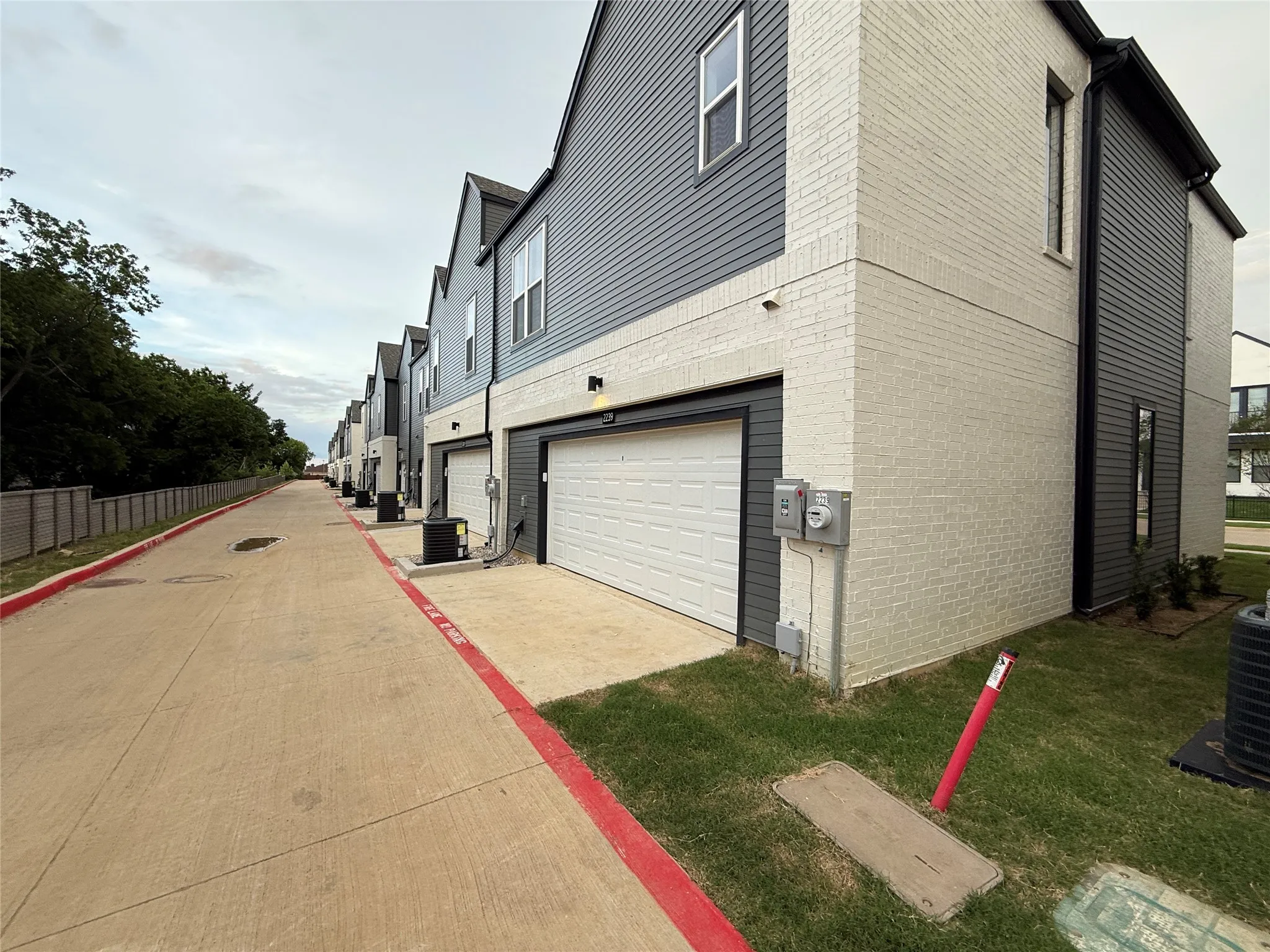 Townhouse For Rent in Tarrant County , 2239 Moonflower Court Bldg 21-2239, Mansfield, Texas 76063, 2 Bedroom, 2 Bathroom, 2 Garage spaces, 1,447 Sqft, built in 2026, Price $2,699, mls#21303109, Real Estate Agent in Mansfield, Homes For Rent in Tarrant county, Homes For Rent in Mansfield, Realtor in Mansfield Texas, Real Estate Brokerage Independent Realty Texas, Luminita Cordes Realtor