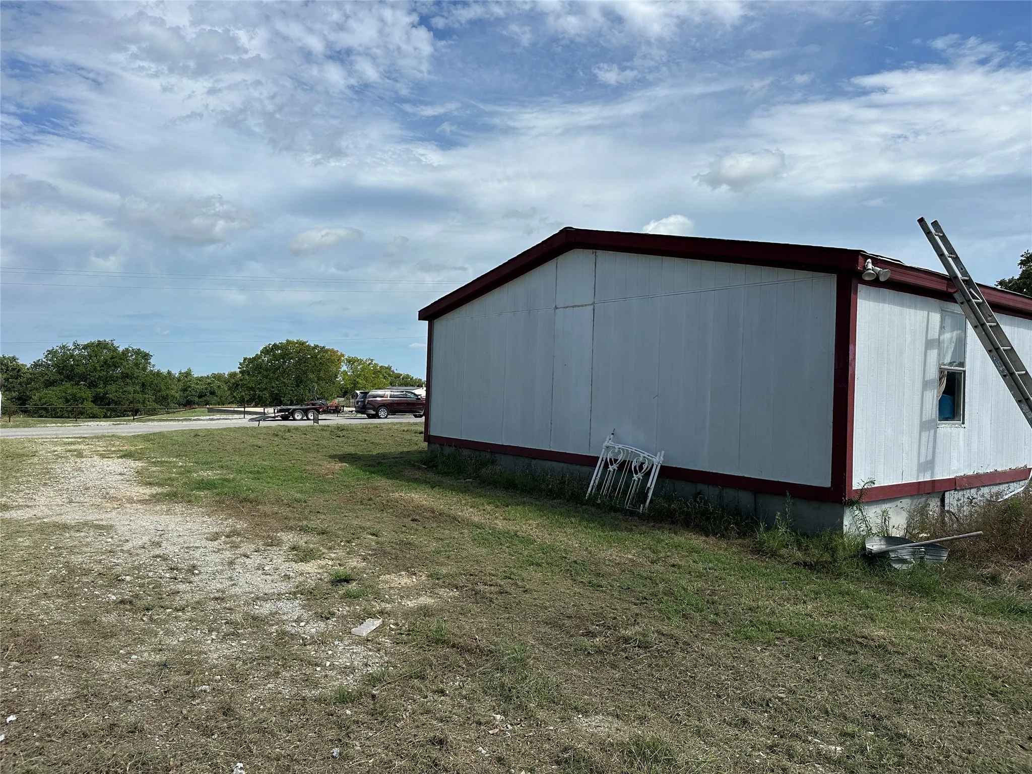 Manufactured Home For Sale in Wise County , 570 Big Salty Lane, Springtown, Texas 76082, 3 Bedroom, 2 Bathroom, Garage spaces, 1,500 Sqft, built in 0, mls#21303101, Real Estate Agent in Springtown, Homes For Sale in Wise county, Homes For Sale in Springtown, Realtor in Springtown Texas, Real Estate Brokerage Independent Realty Texas, Luminita Cordes Realtor