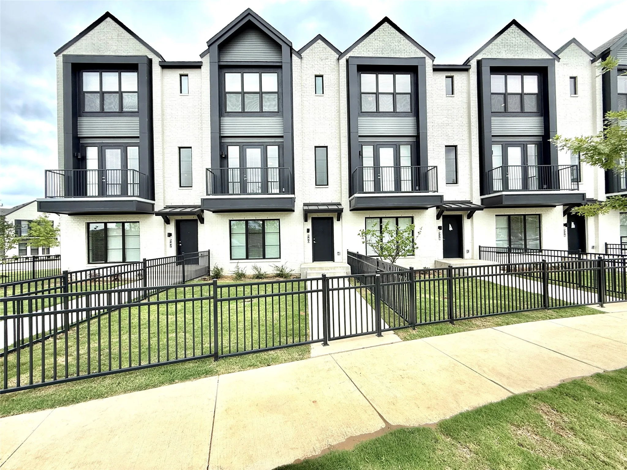 Townhouse For Rent in Tarrant County , 540 Foxglove Road Bldg 1-540, Mansfield, Texas 76063, 2 Bedroom, 3 Bathroom, 2 Garage spaces, 1,518 Sqft, built in 2026, Price $3,150, mls#21303114, Real Estate Agent in Mansfield, Homes For Rent in Tarrant county, Homes For Rent in Mansfield, Realtor in Mansfield Texas, Real Estate Brokerage Independent Realty Texas, Luminita Cordes Realtor