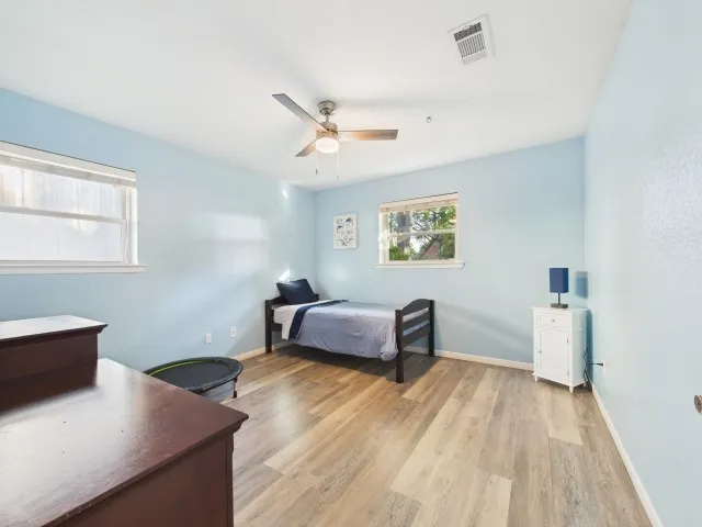 Single Family Residence For Sale in Henderson County , 102 Misty Glen Circle, Gun Barrel City, Texas 75156, 4 Bedroom, 3 Bathroom, 2 Garage spaces, 2,334 Sqft, built in 1985, mls#21302979, Real Estate Agent in Gun Barrel City, Homes For Sale in Henderson county, Homes For Sale in Gun Barrel City, Realtor in Gun Barrel City Texas, Real Estate Brokerage Independent Realty Texas, Luminita Cordes Realtor