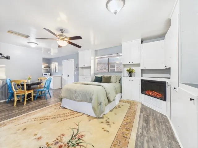 Single Family Residence For Sale in Henderson County , 102 Misty Glen Circle, Gun Barrel City, Texas 75156, 4 Bedroom, 3 Bathroom, 2 Garage spaces, 2,334 Sqft, built in 1985, mls#21302979, Real Estate Agent in Gun Barrel City, Homes For Sale in Henderson county, Homes For Sale in Gun Barrel City, Realtor in Gun Barrel City Texas, Real Estate Brokerage Independent Realty Texas, Luminita Cordes Realtor