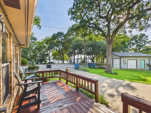 Single Family Residence For Sale in Henderson County , 102 Misty Glen Circle, Gun Barrel City, Texas 75156, 4 Bedroom, 3 Bathroom, 2 Garage spaces, 2,334 Sqft, built in 1985, mls#21302979, Real Estate Agent in Gun Barrel City, Homes For Sale in Henderson county, Homes For Sale in Gun Barrel City, Realtor in Gun Barrel City Texas, Real Estate Brokerage Independent Realty Texas, Luminita Cordes Realtor