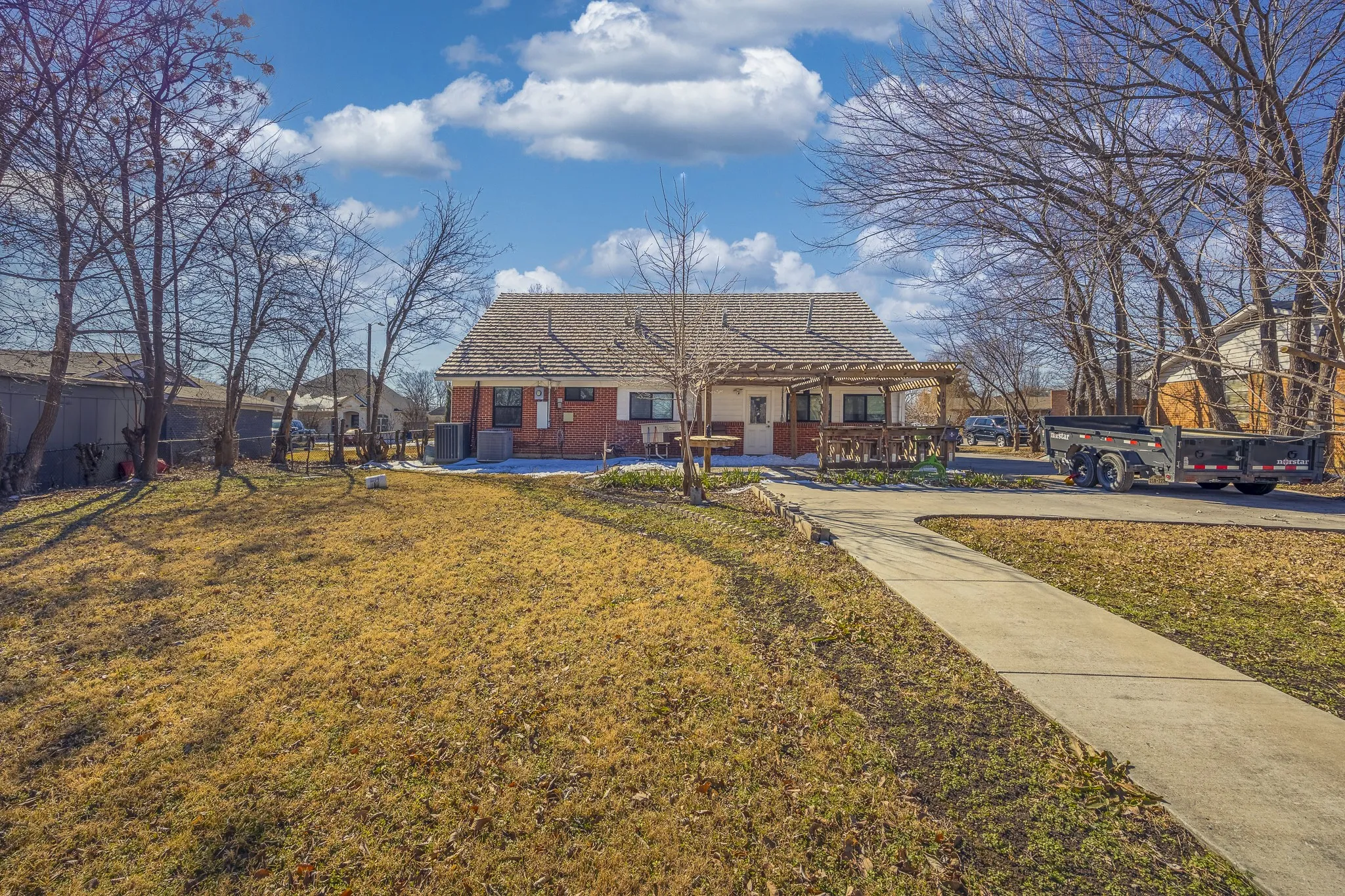Single Family Residence For Sale in Dallas County , 109 W Marguerita Drive, Garland, Texas 75040, 4 Bedroom, 4 Bathroom, Garage spaces, 2,684 Sqft, built in 1955, Price $375,000, mls#21303120, Real Estate Agent in Garland, Homes For Sale in Dallas county, Homes For Sale in Garland, Realtor in Garland Texas, Real Estate Brokerage Independent Realty Texas, Luminita Cordes Realtor