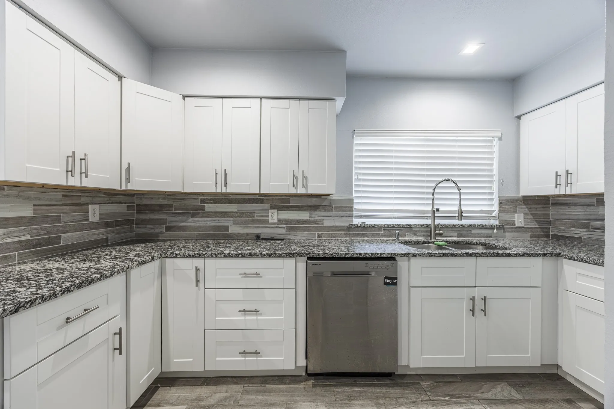 Single Family Residence For Sale in Dallas County , 109 W Marguerita Drive, Garland, Texas 75040, 4 Bedroom, 4 Bathroom, Garage spaces, 2,684 Sqft, built in 1955, Price $375,000, mls#21303120, Real Estate Agent in Garland, Homes For Sale in Dallas county, Homes For Sale in Garland, Realtor in Garland Texas, Real Estate Brokerage Independent Realty Texas, Luminita Cordes Realtor