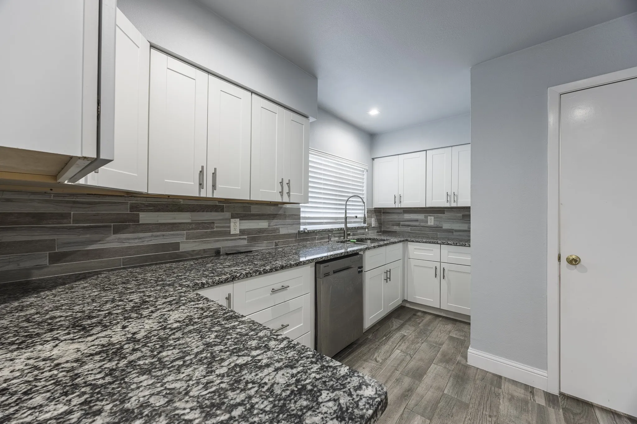Single Family Residence For Sale in Dallas County , 109 W Marguerita Drive, Garland, Texas 75040, 4 Bedroom, 4 Bathroom, Garage spaces, 2,684 Sqft, built in 1955, Price $375,000, mls#21303120, Real Estate Agent in Garland, Homes For Sale in Dallas county, Homes For Sale in Garland, Realtor in Garland Texas, Real Estate Brokerage Independent Realty Texas, Luminita Cordes Realtor