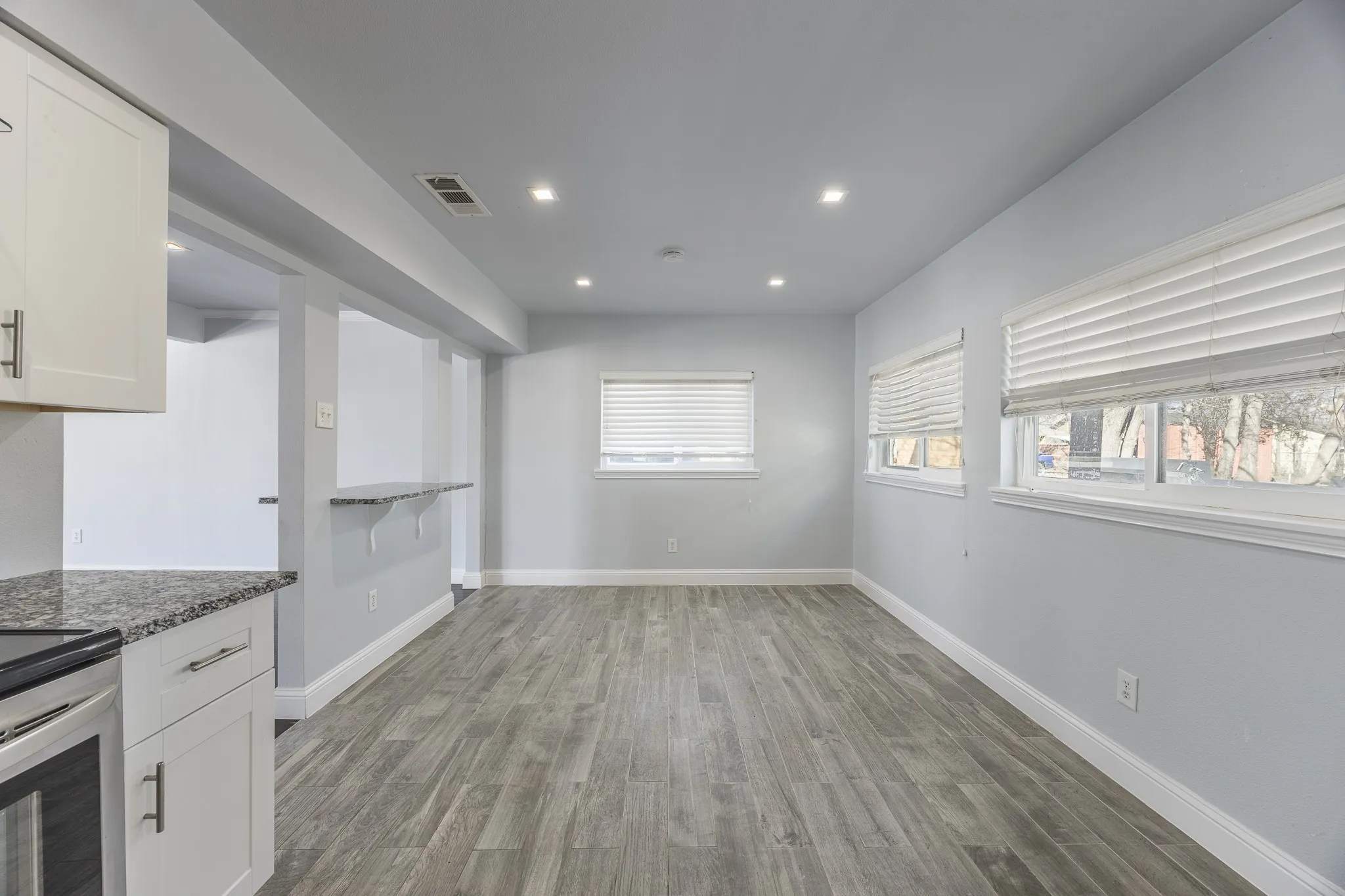 Single Family Residence For Sale in Dallas County , 109 W Marguerita Drive, Garland, Texas 75040, 4 Bedroom, 4 Bathroom, Garage spaces, 2,684 Sqft, built in 1955, Price $375,000, mls#21303120, Real Estate Agent in Garland, Homes For Sale in Dallas county, Homes For Sale in Garland, Realtor in Garland Texas, Real Estate Brokerage Independent Realty Texas, Luminita Cordes Realtor