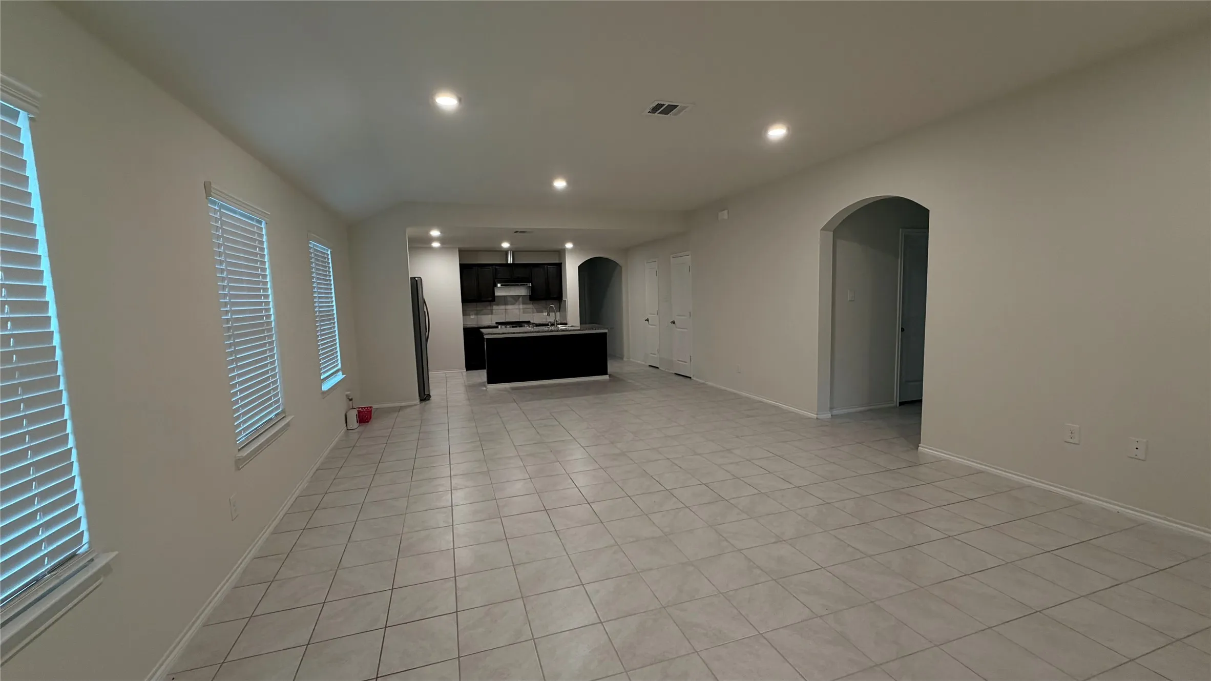 Single Family Residence For Sale in Collin County , 725 Emerald Drive, Princeton, Texas 75407, 4 Bedroom, 2 Bathroom, 2 Garage spaces, 1,900 Sqft, built in 2019, mls#21303068, Real Estate Agent in Princeton, Homes For Sale in Collin county, Homes For Sale in Princeton, Realtor in Princeton Texas, Real Estate Brokerage Independent Realty Texas, Luminita Cordes Realtor
