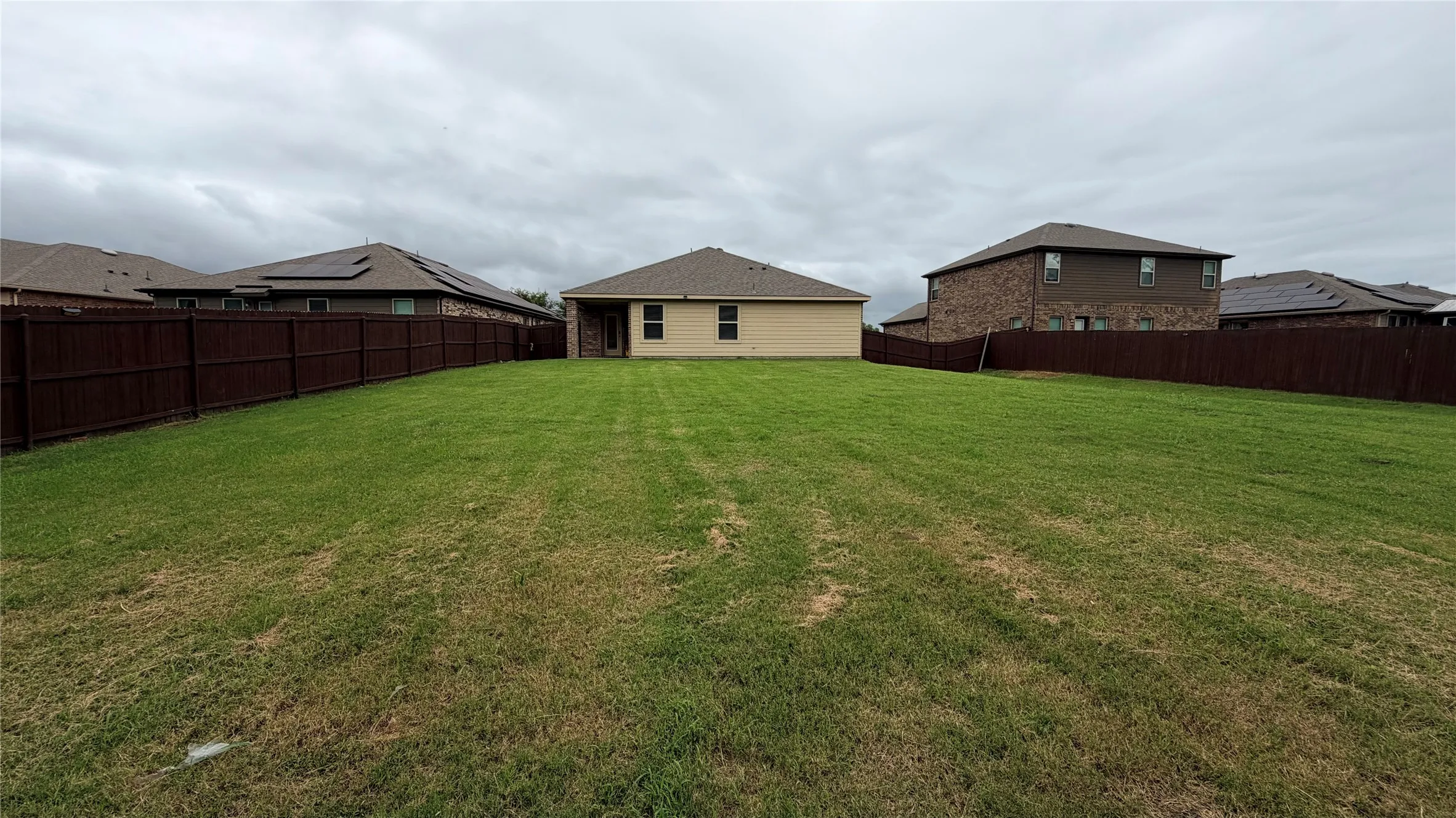 Single Family Residence For Sale in Collin County , 725 Emerald Drive, Princeton, Texas 75407, 4 Bedroom, 2 Bathroom, 2 Garage spaces, 1,900 Sqft, built in 2019, mls#21303068, Real Estate Agent in Princeton, Homes For Sale in Collin county, Homes For Sale in Princeton, Realtor in Princeton Texas, Real Estate Brokerage Independent Realty Texas, Luminita Cordes Realtor
