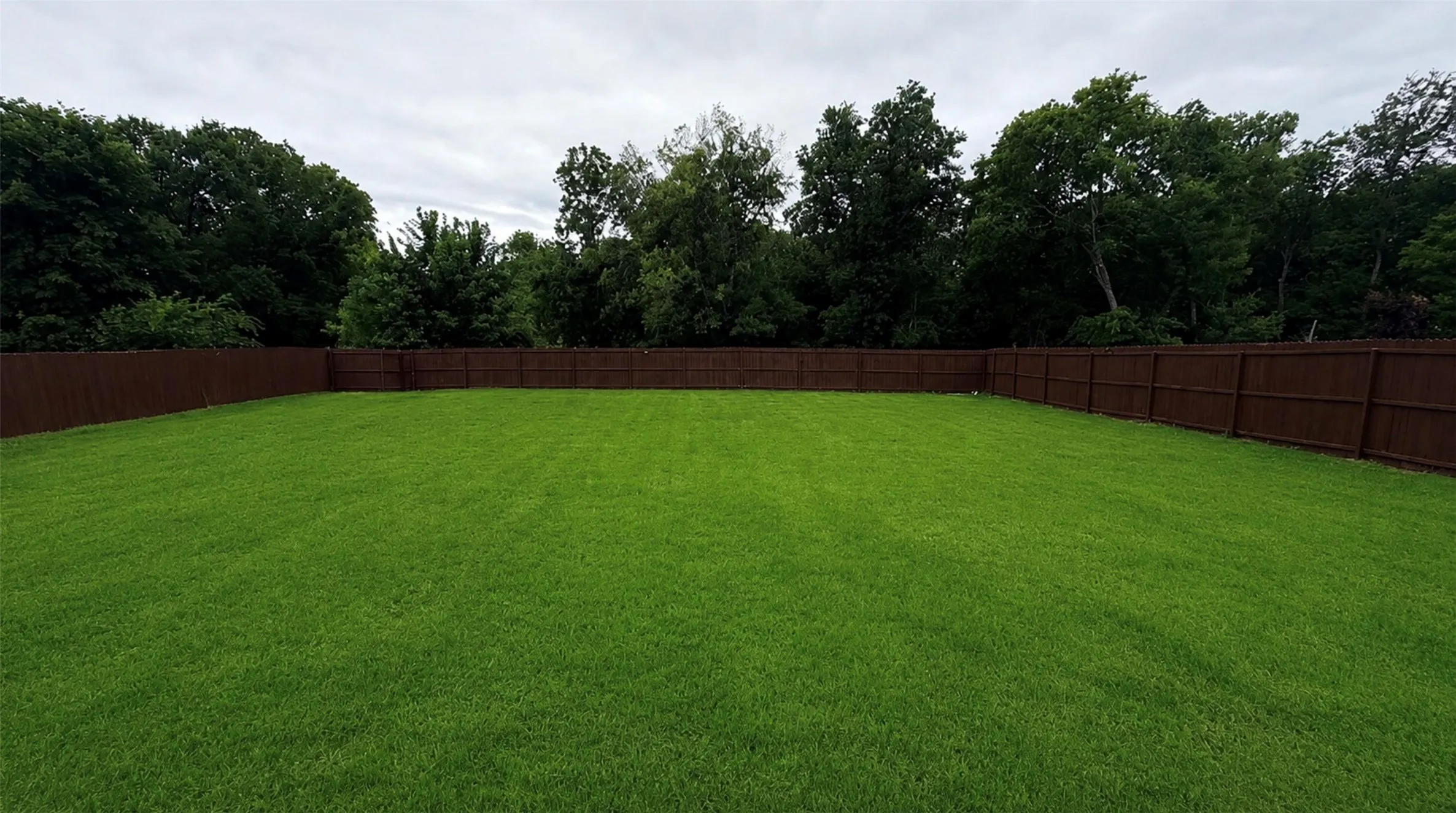 Single Family Residence For Sale in Collin County , 725 Emerald Drive, Princeton, Texas 75407, 4 Bedroom, 2 Bathroom, 2 Garage spaces, 1,900 Sqft, built in 2019, mls#21303068, Real Estate Agent in Princeton, Homes For Sale in Collin county, Homes For Sale in Princeton, Realtor in Princeton Texas, Real Estate Brokerage Independent Realty Texas, Luminita Cordes Realtor