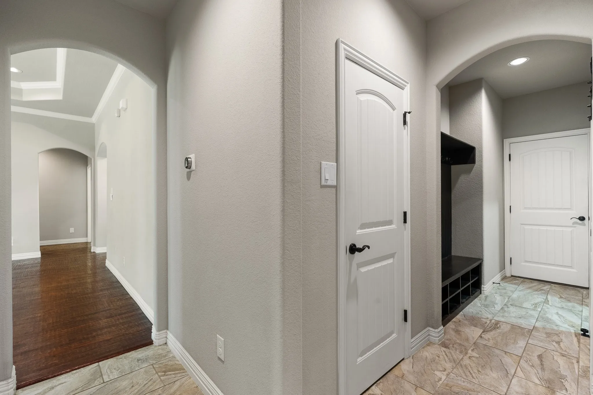 Single Family Residence For Sale in Ellis County , 108 Odonna Drive, Waxahachie, Texas 75165, 4 Bedroom, 3 Bathroom, 2 Garage spaces, 2,237 Sqft, built in 2016, mls#21296289, Real Estate Agent in Waxahachie, Homes For Sale in Ellis county, Homes For Sale in Waxahachie, Realtor in Waxahachie Texas, Real Estate Brokerage Independent Realty Texas, Luminita Cordes Realtor