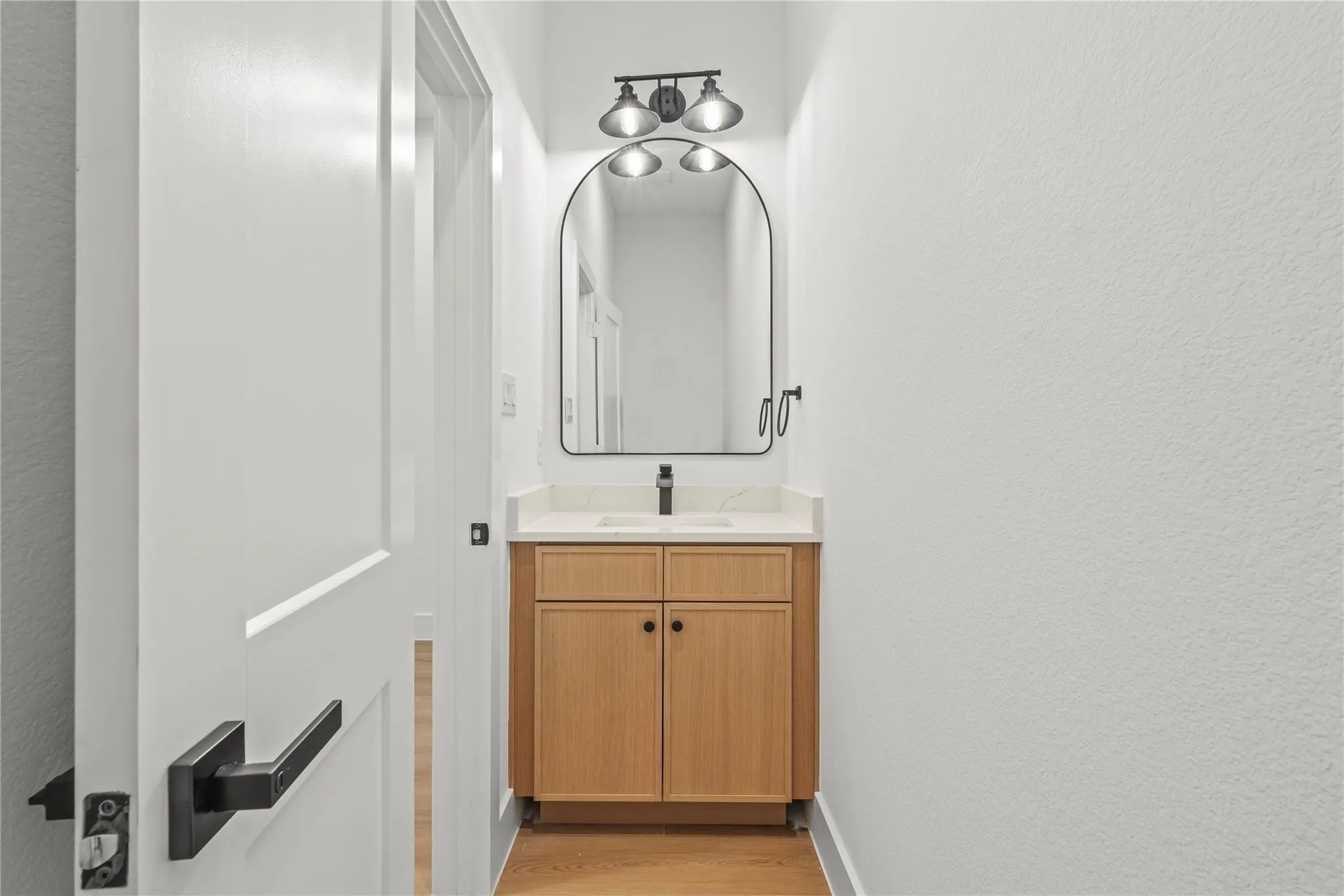 Duplex For Rent in Dallas County , 3523 S Harwood Street, Dallas, Texas 75215, 3 Bedroom, 3 Bathroom, 1 Garage spaces, 1,750 Sqft, built in 2025, mls#21303134, Real Estate Agent in Dallas, Homes For Rent in Dallas county, Homes For Rent in Dallas, Realtor in Dallas Texas, Real Estate Brokerage Independent Realty Texas, Luminita Cordes Realtor