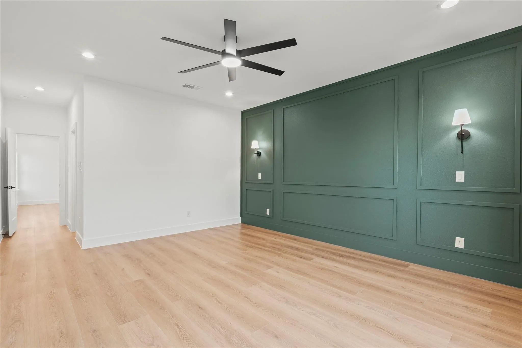 Duplex For Rent in Dallas County , 3523 S Harwood Street, Dallas, Texas 75215, 3 Bedroom, 3 Bathroom, 1 Garage spaces, 1,750 Sqft, built in 2025, mls#21303134, Real Estate Agent in Dallas, Homes For Rent in Dallas county, Homes For Rent in Dallas, Realtor in Dallas Texas, Real Estate Brokerage Independent Realty Texas, Luminita Cordes Realtor